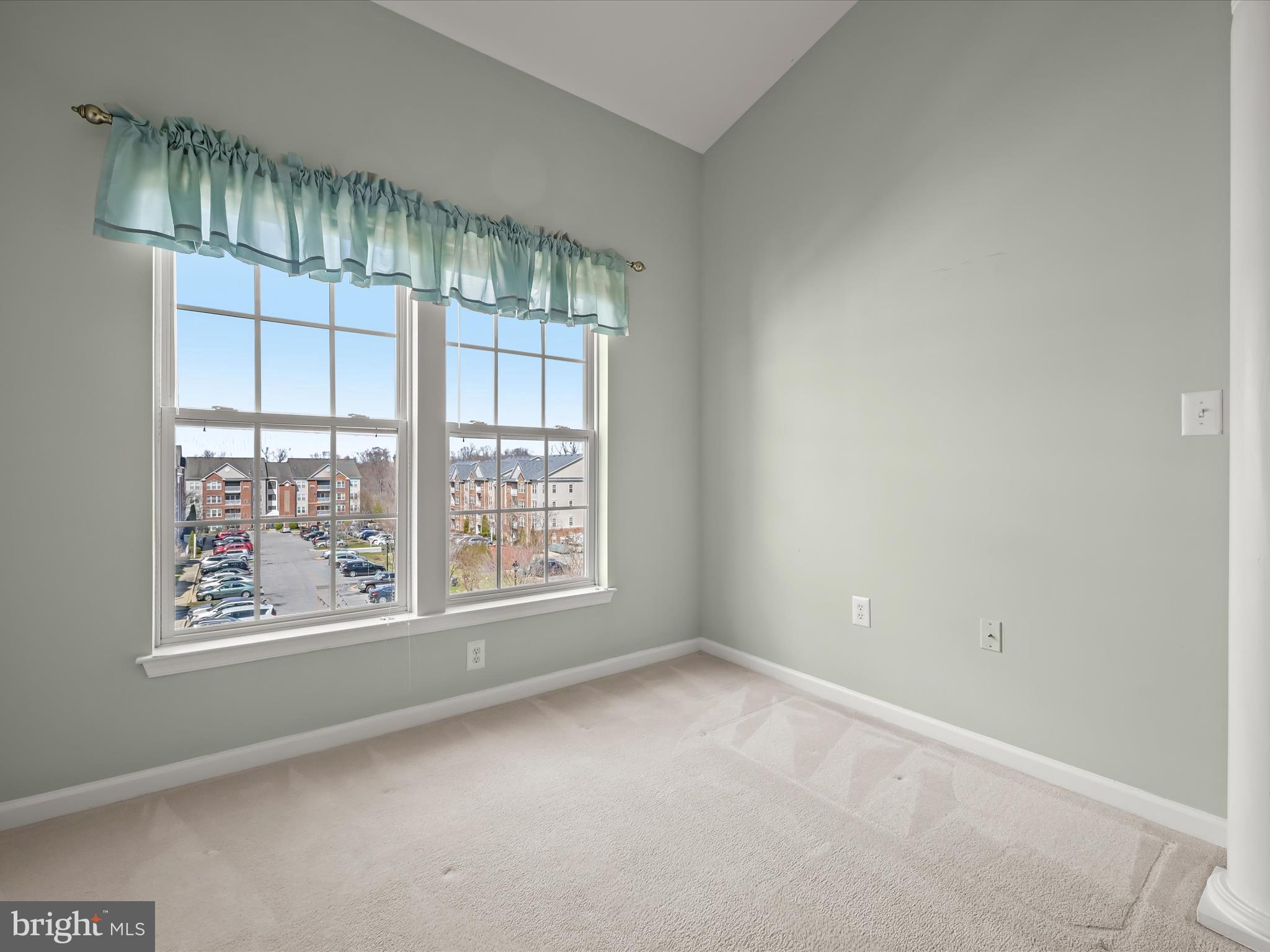 EDEN BROOK - Residential