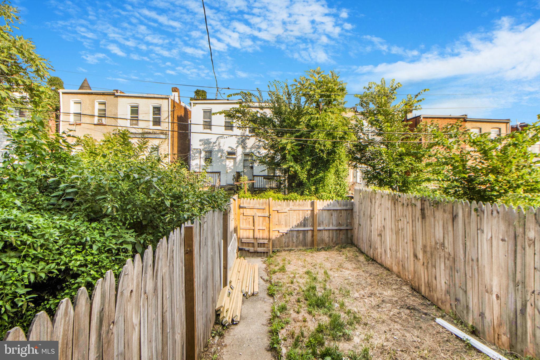EAST BALTIMORE MIDWAY - Residential
