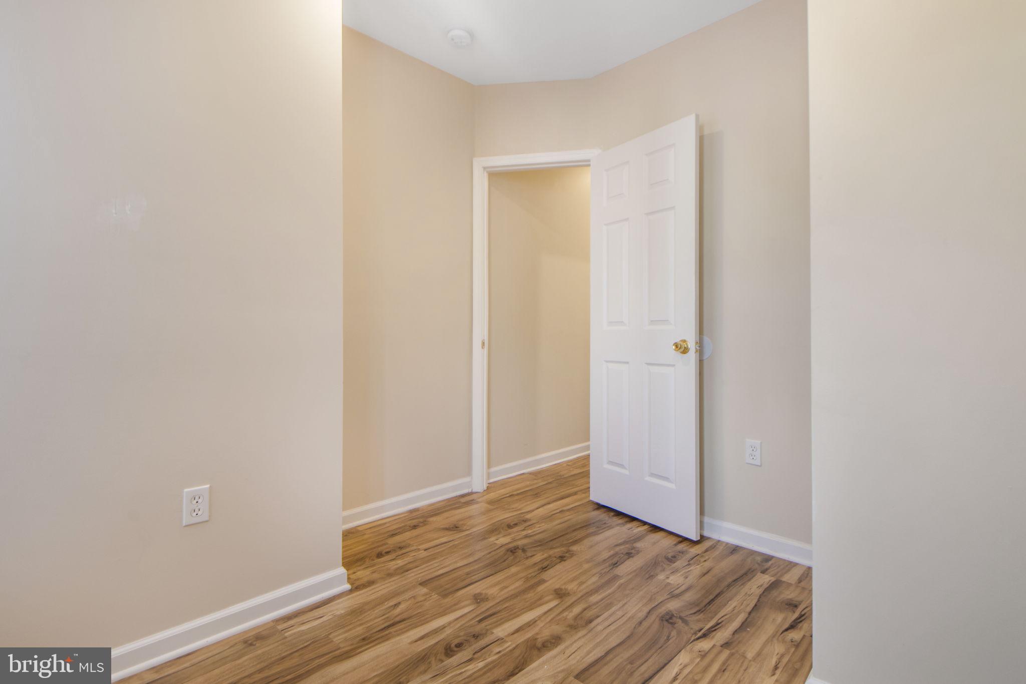 EAST BALTIMORE MIDWAY - Residential