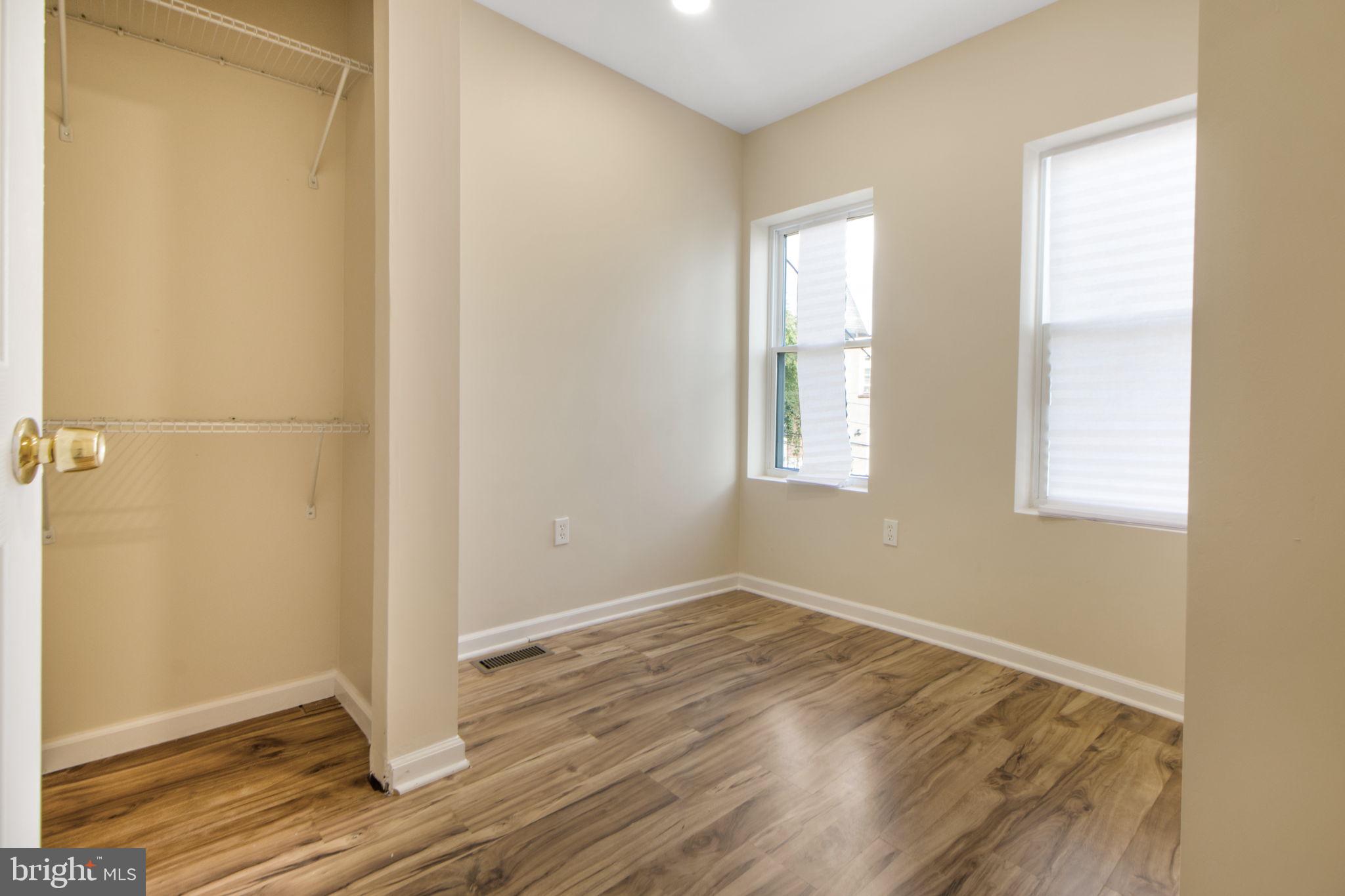 EAST BALTIMORE MIDWAY - Residential