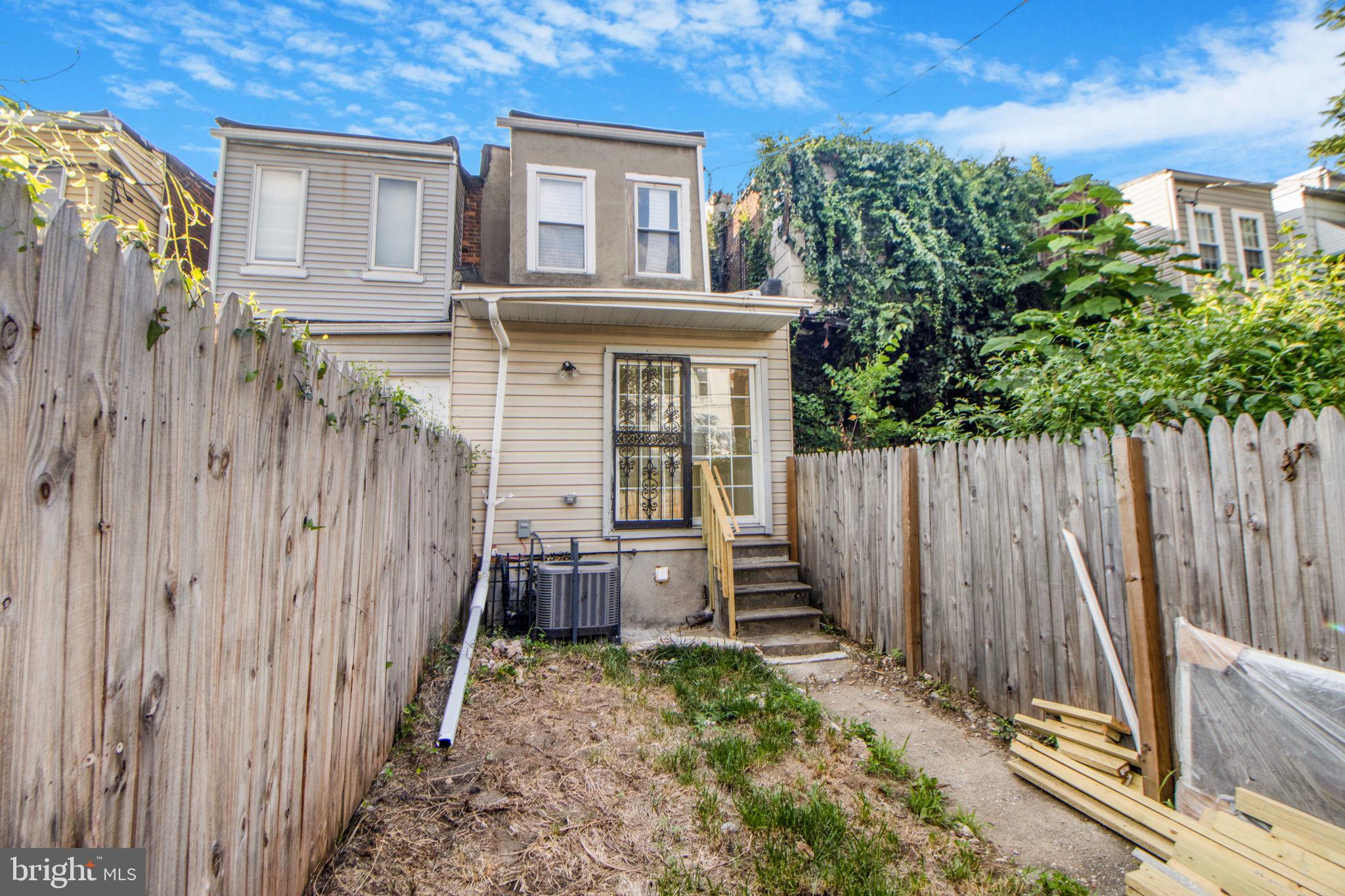 EAST BALTIMORE MIDWAY - Residential