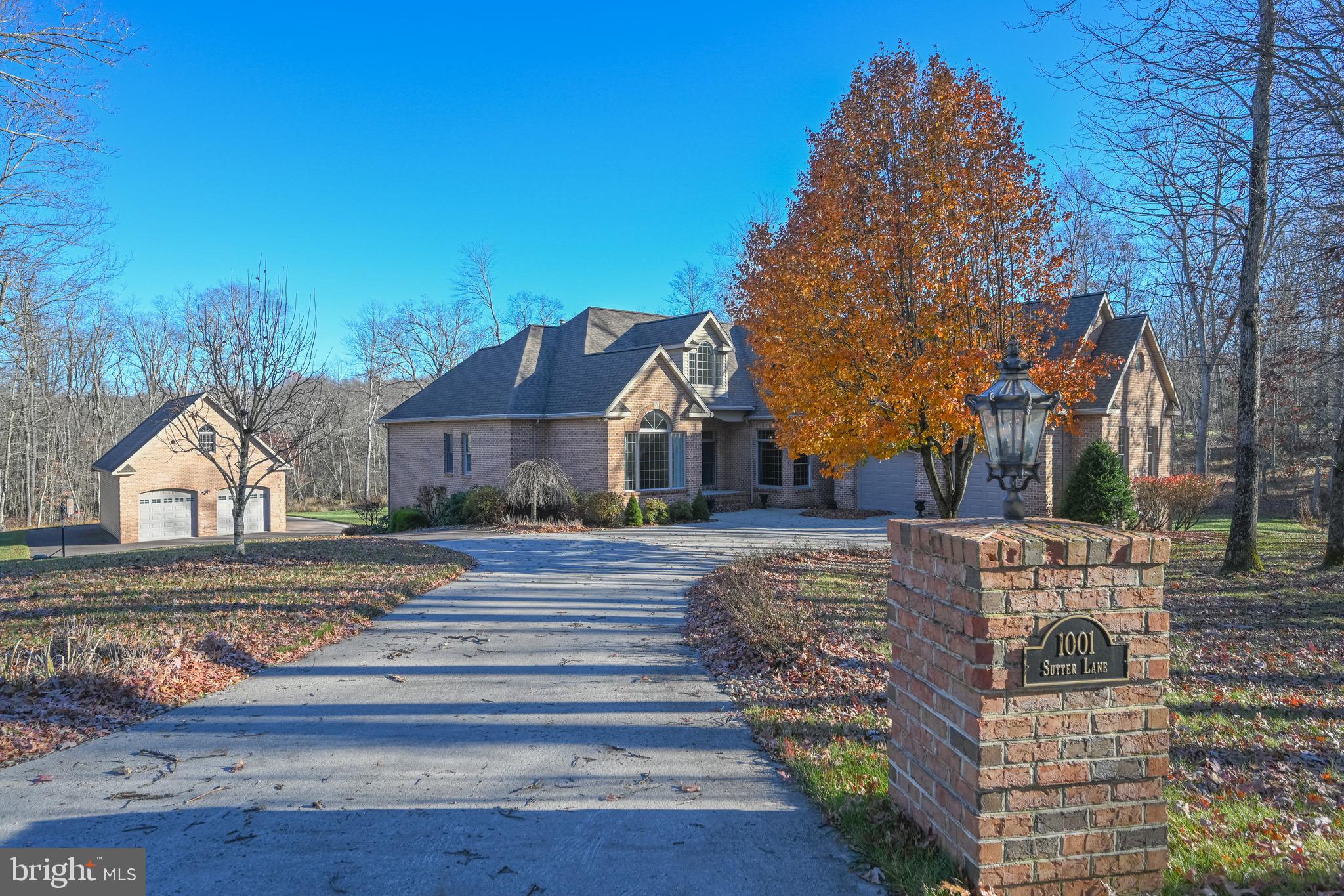 MOUNTAIN LAKE PARK - Residential