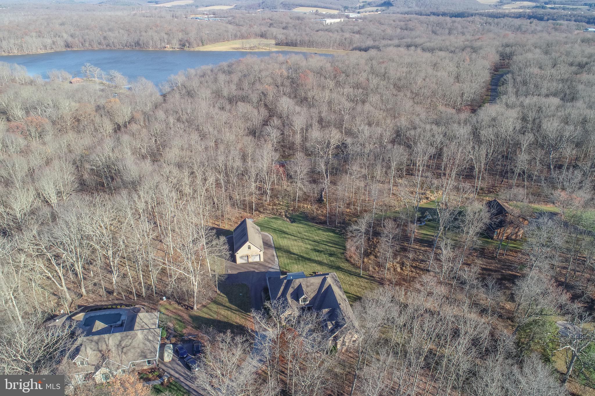 MOUNTAIN LAKE PARK - Residential