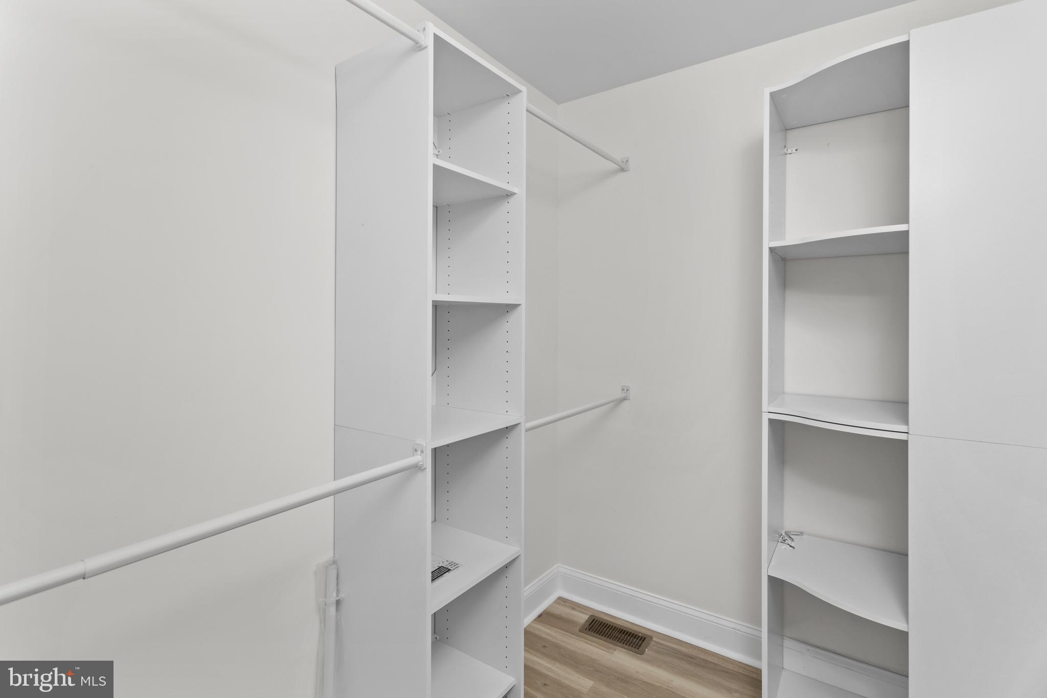 NON AVAILABLE - Residential