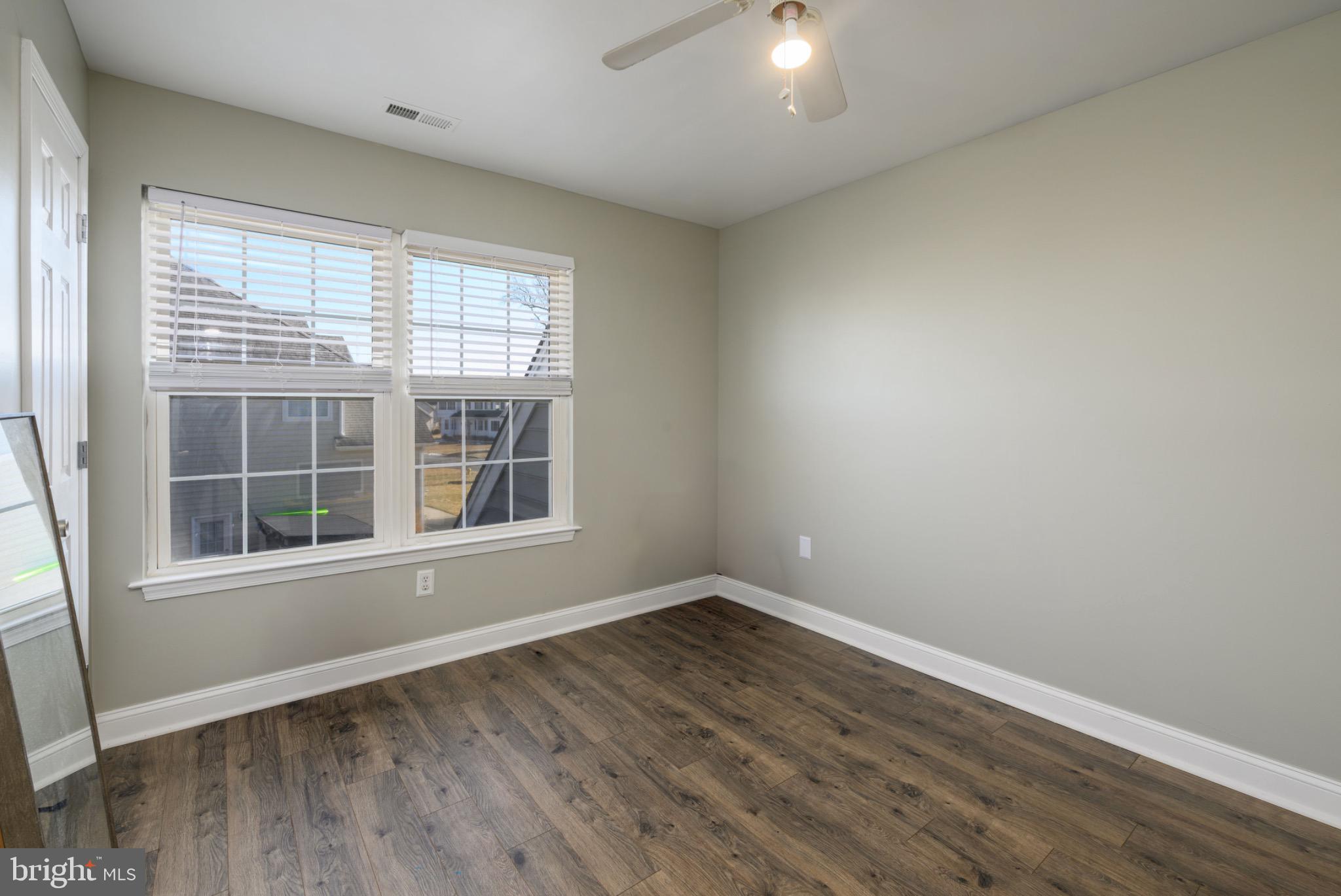 EAST FIELD - Residential