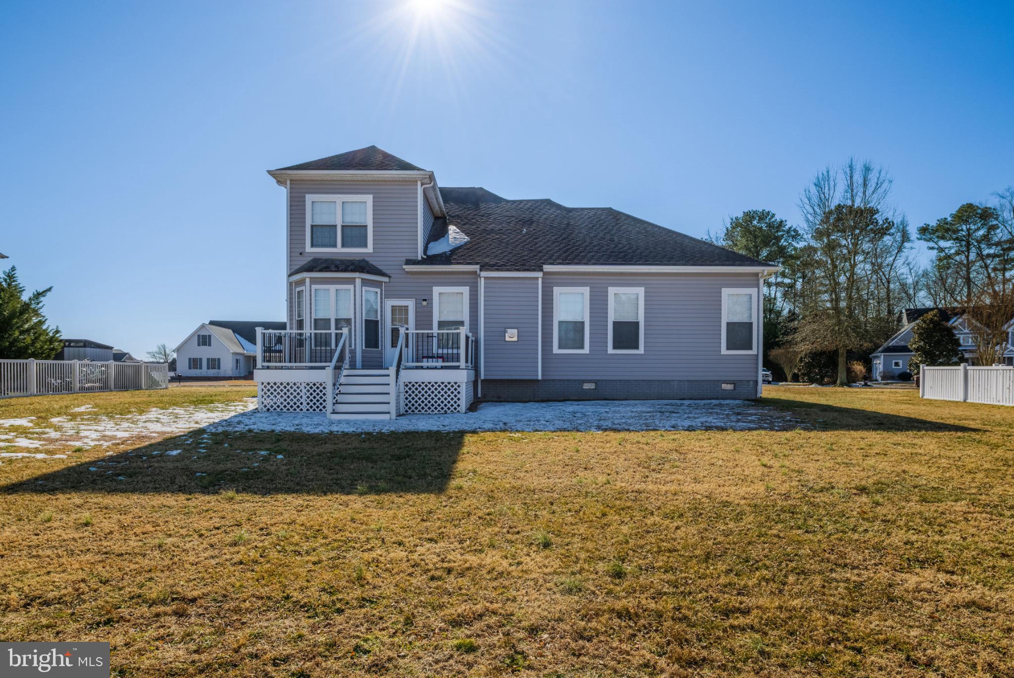 EAST FIELD - Residential