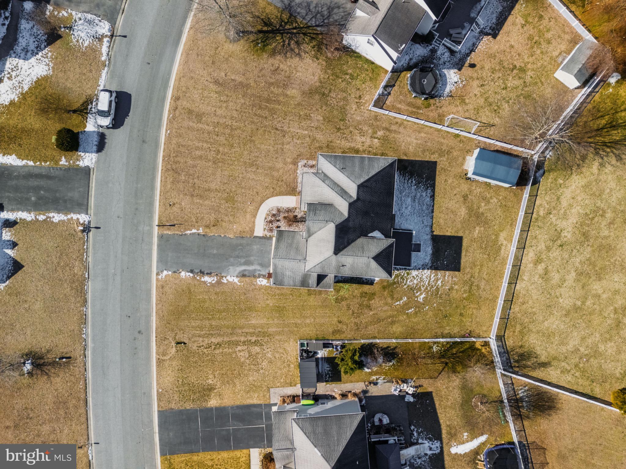 EAST FIELD - Residential