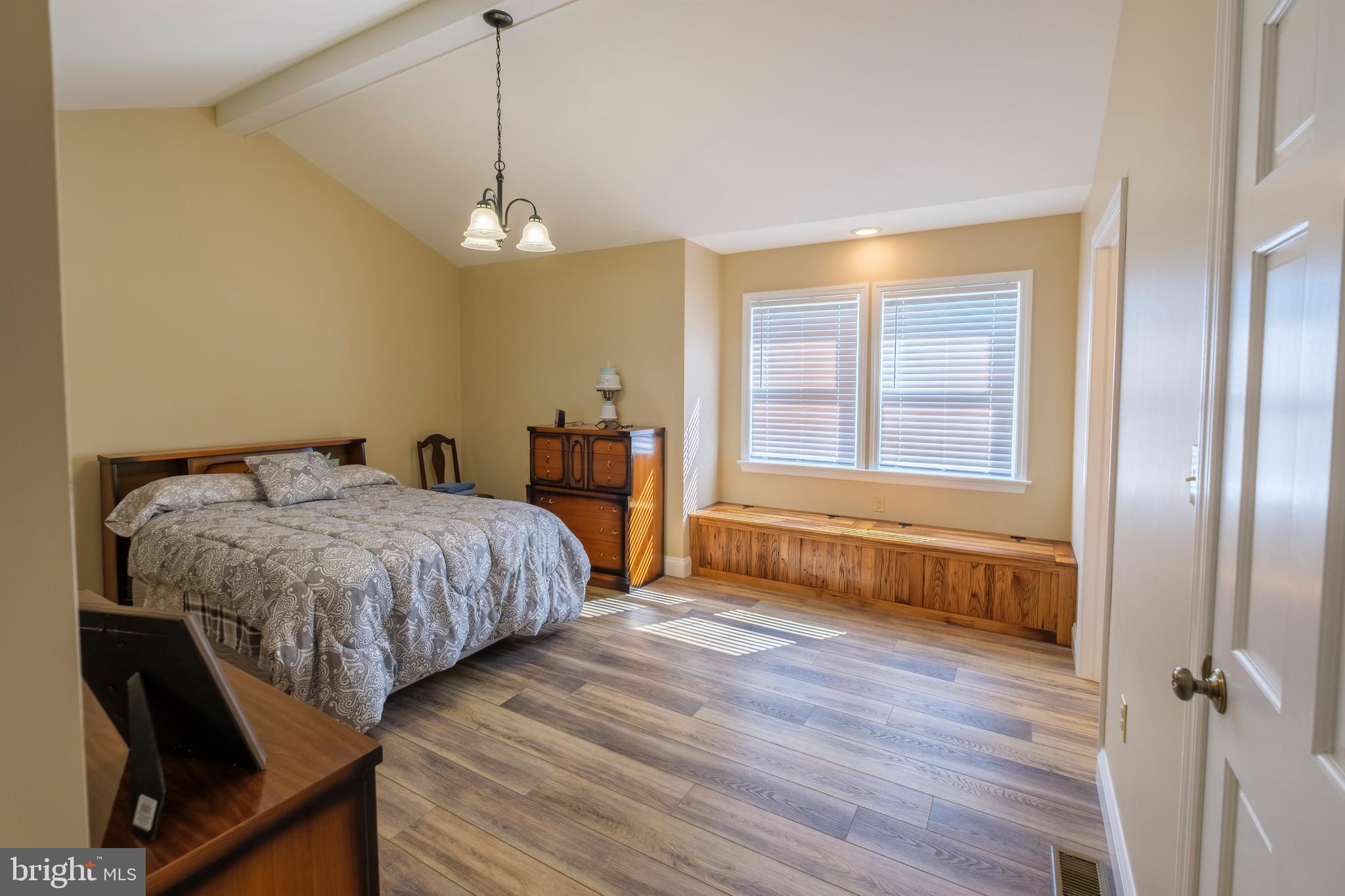 BEDFORD - Residential