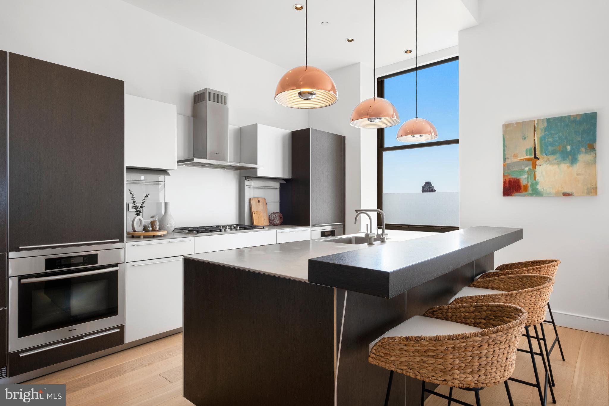 SOCIETY HILL - Residential