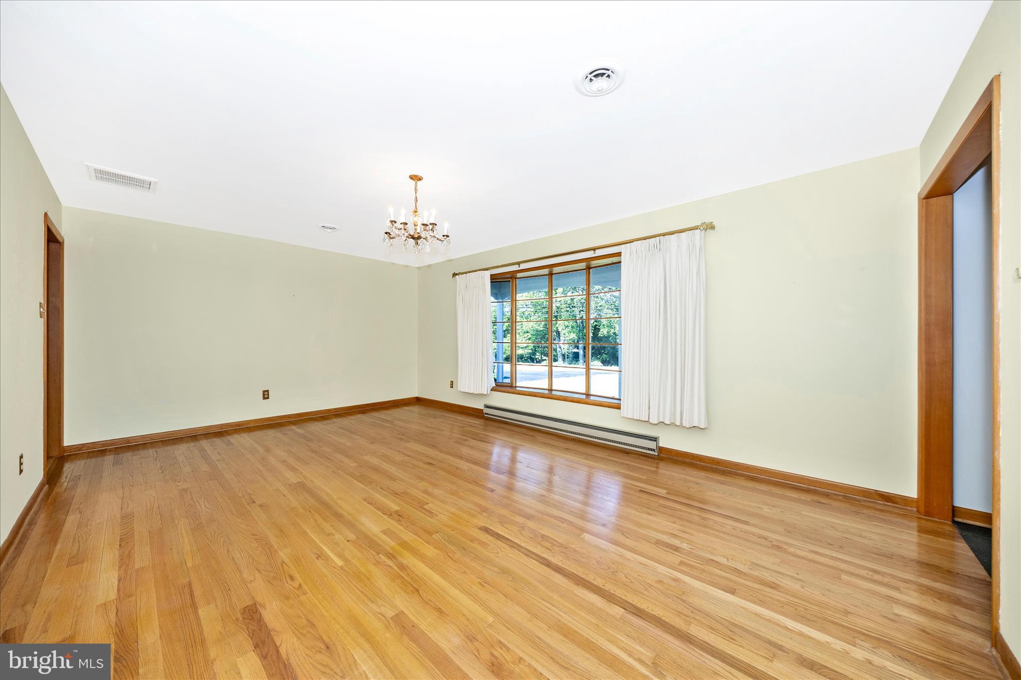 SKYLINE ESTATES - Residential