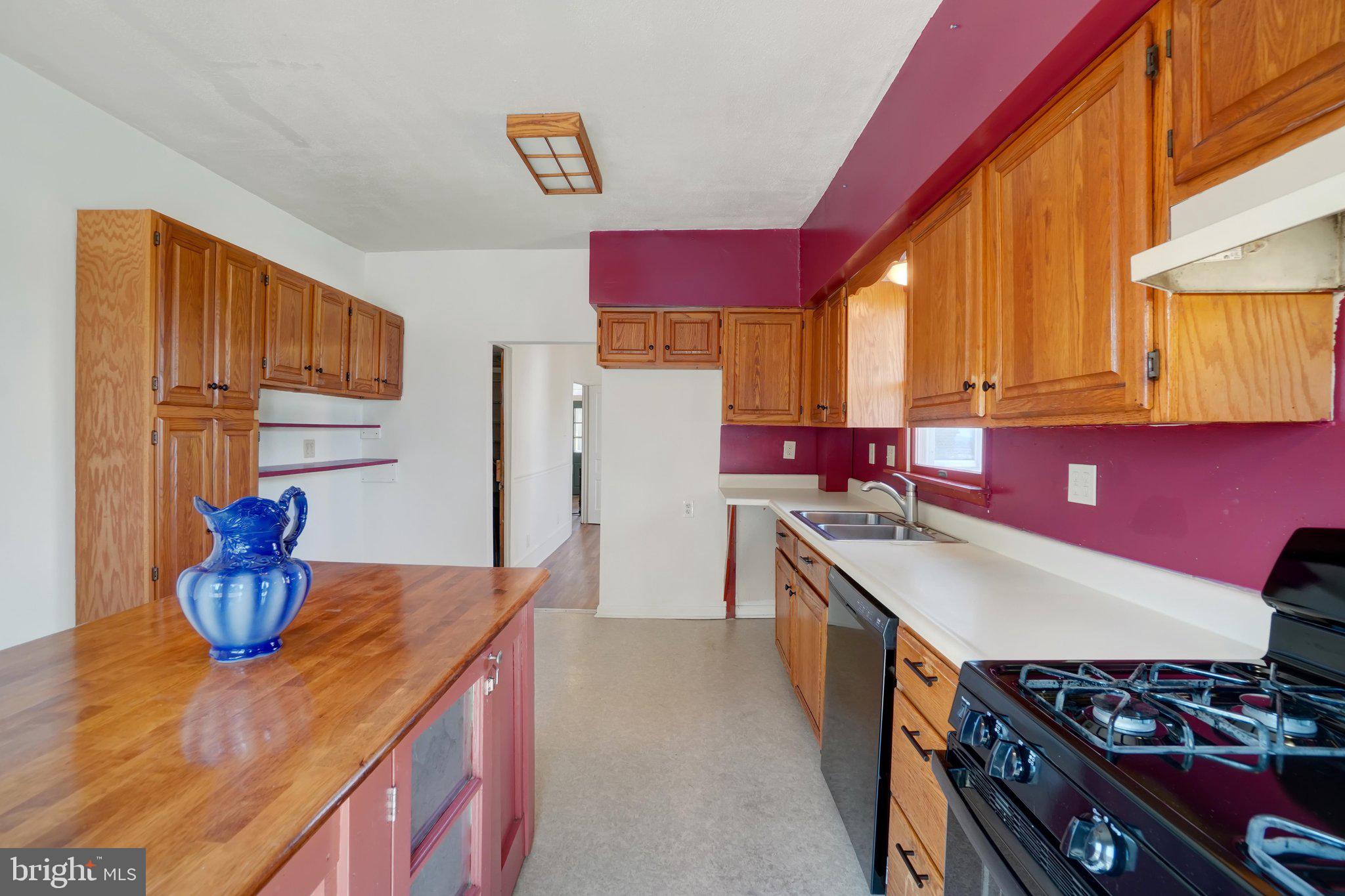 RED LION - Residential