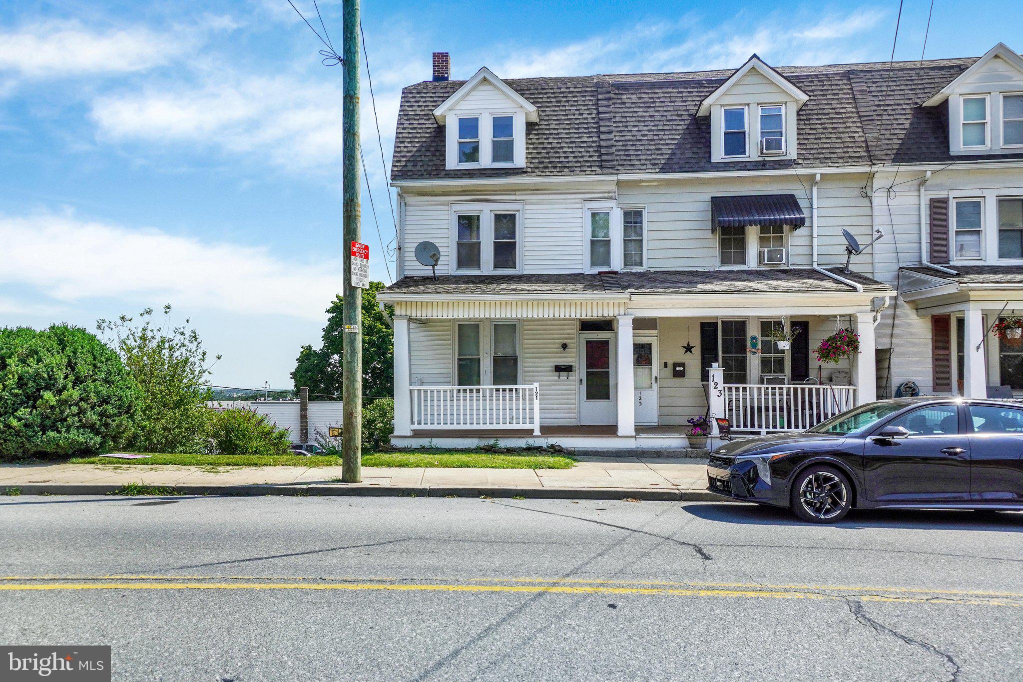 RED LION - Residential