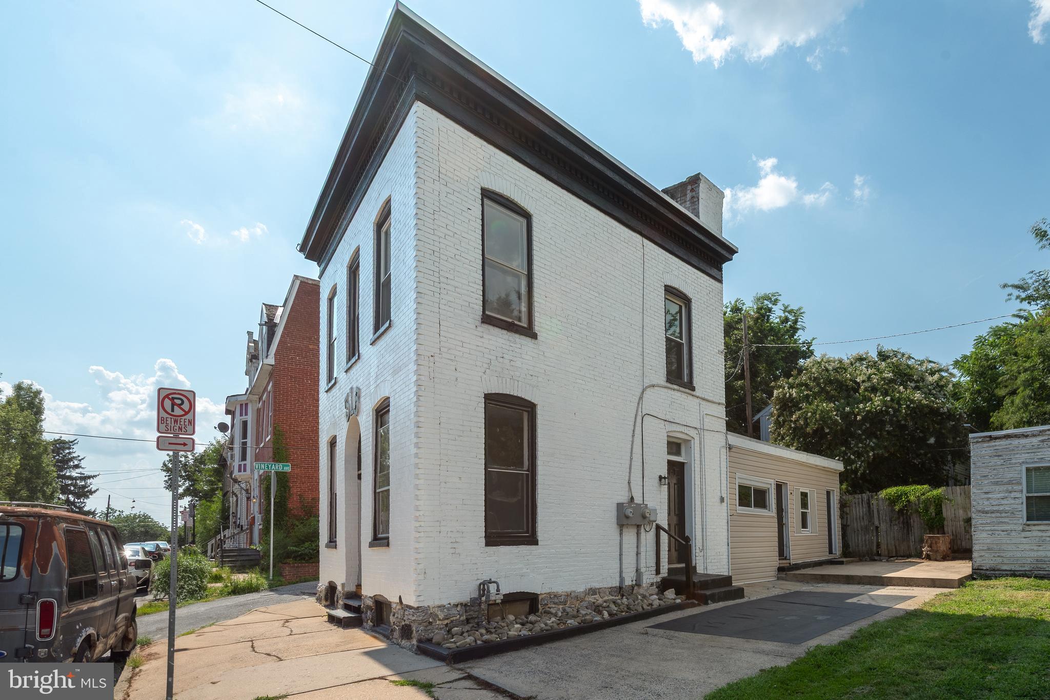 FARQUHAR PARK - Residential
