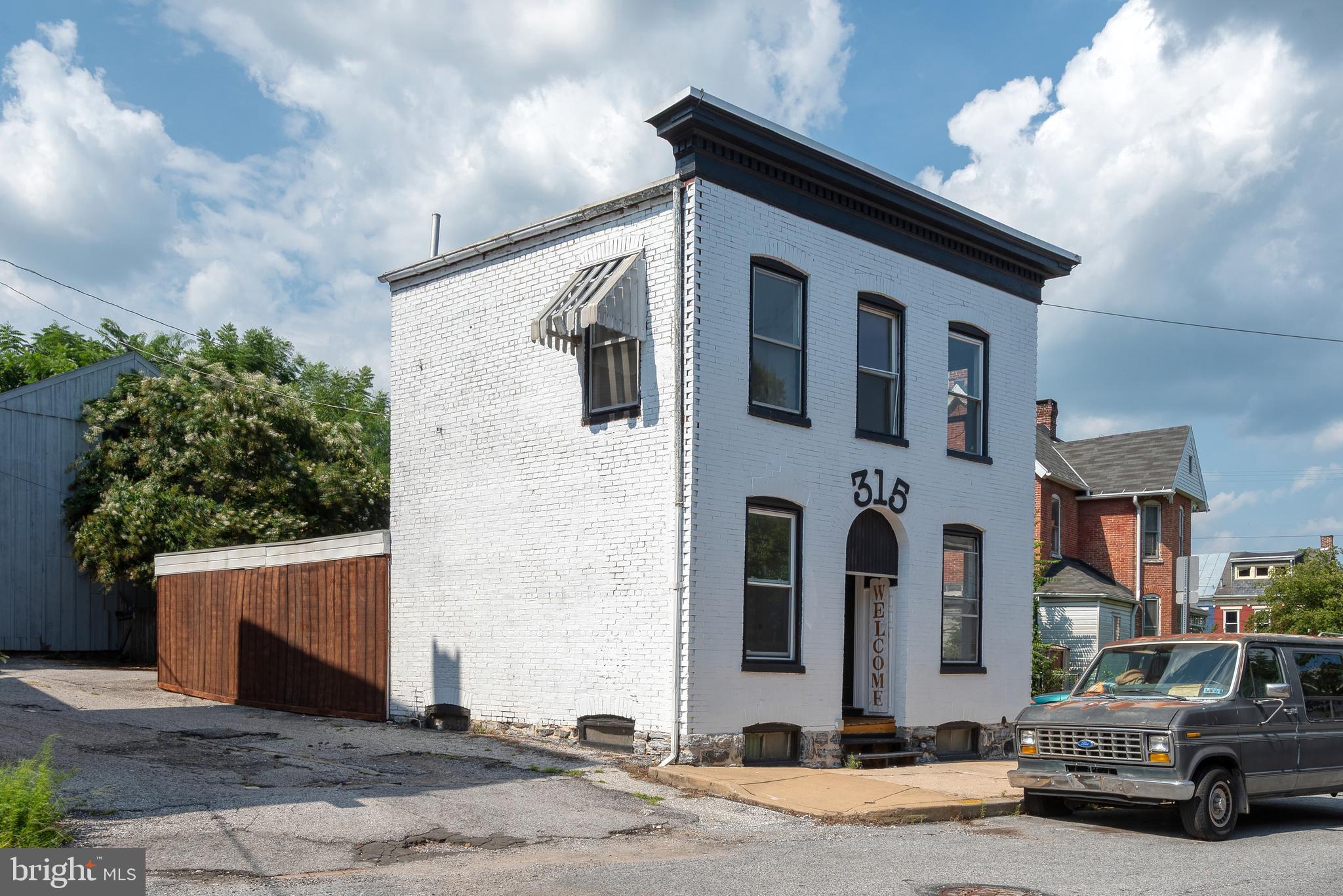 FARQUHAR PARK - Residential