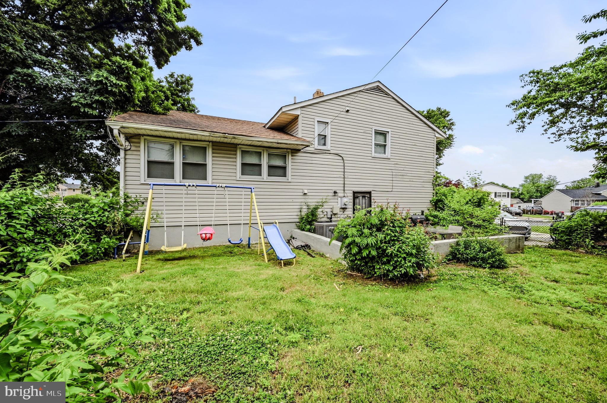 OVERVIEW GARDENS - Residential