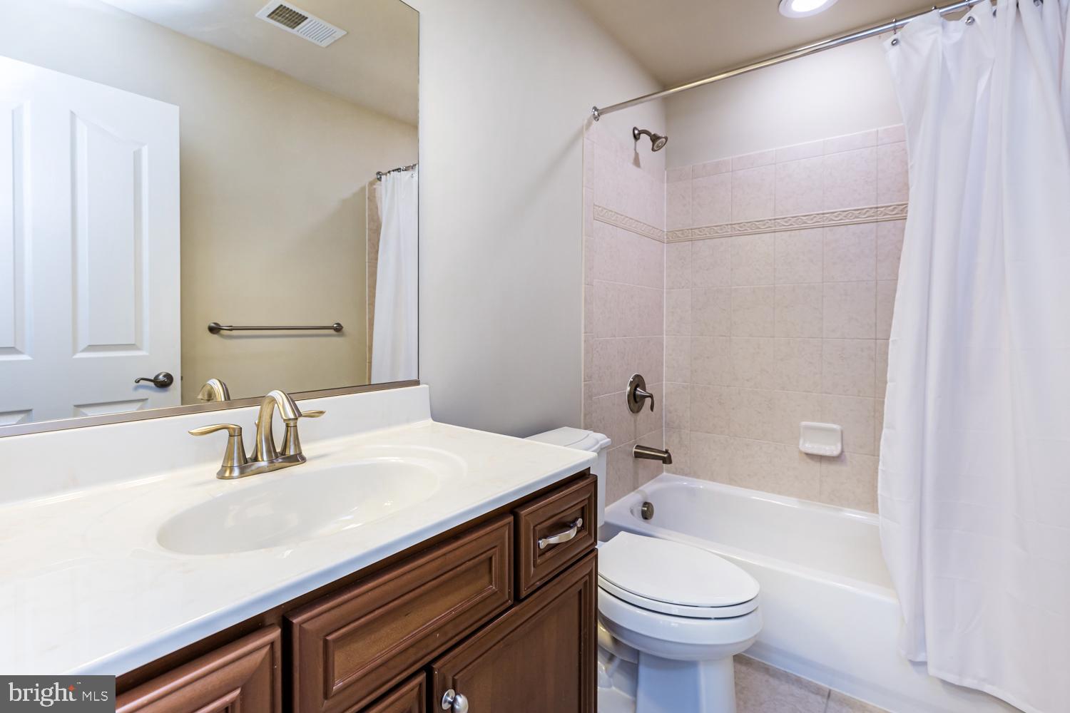 ENCLAVE AT ELLICOTT STATION - Residential