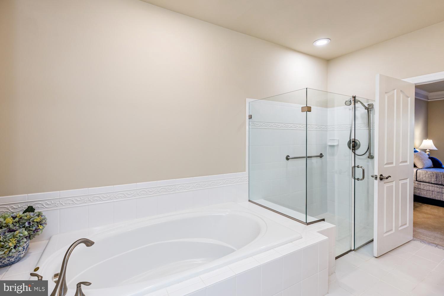 ENCLAVE AT ELLICOTT STATION - Residential