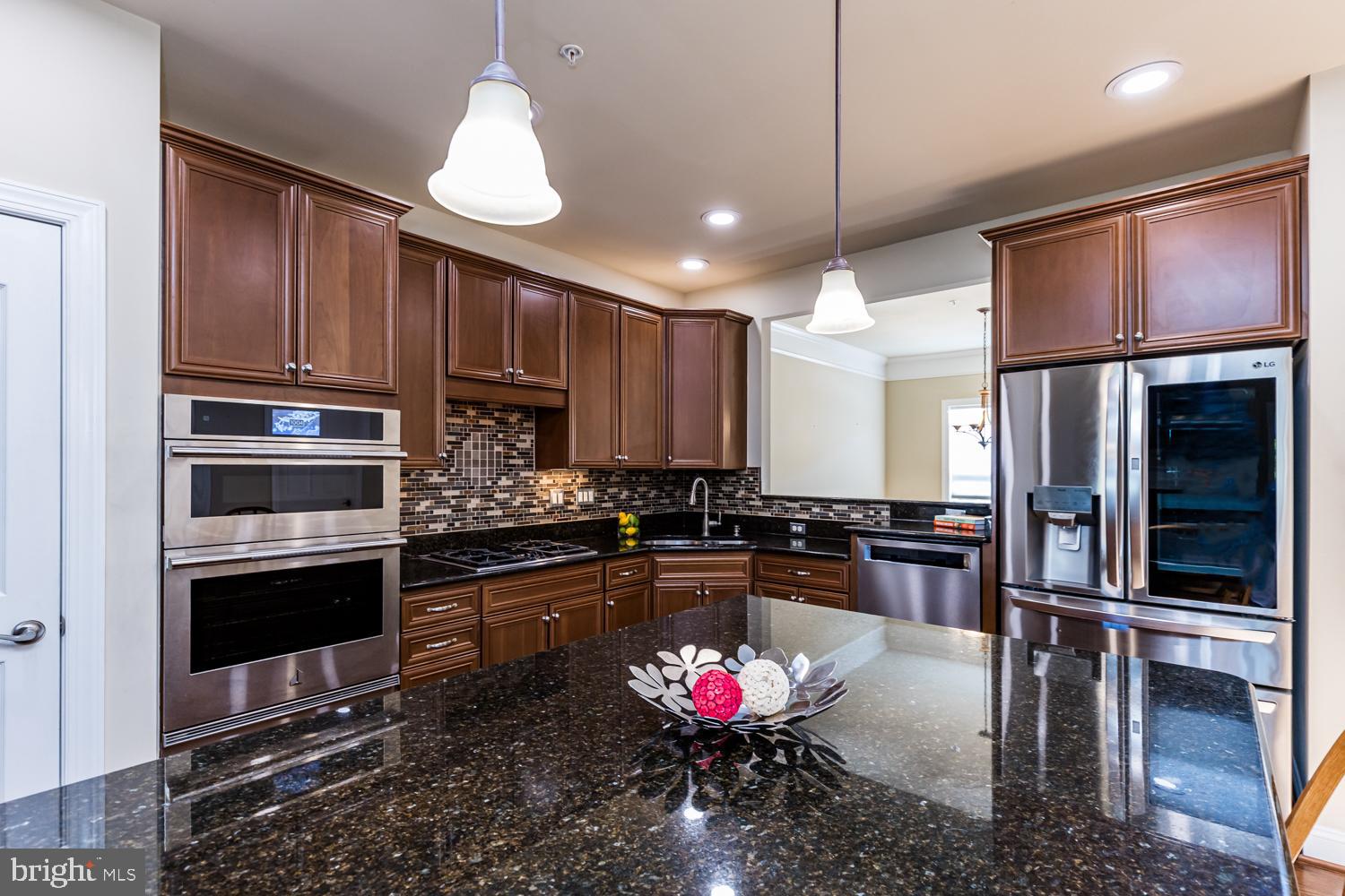 ENCLAVE AT ELLICOTT STATION - Residential