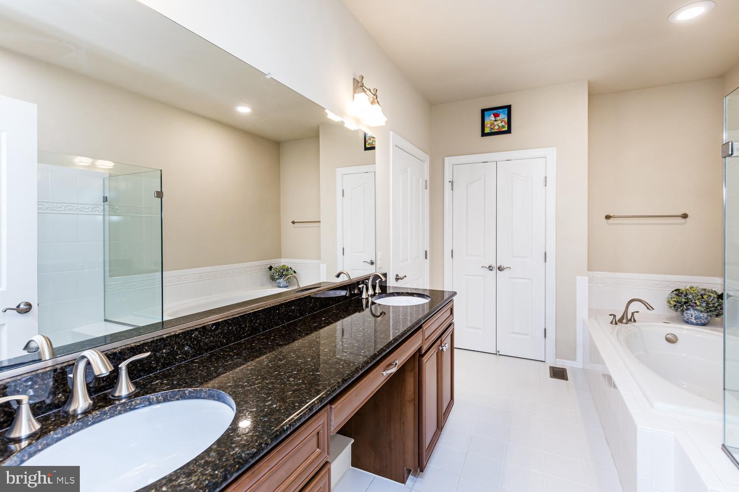 ENCLAVE AT ELLICOTT STATION - Residential