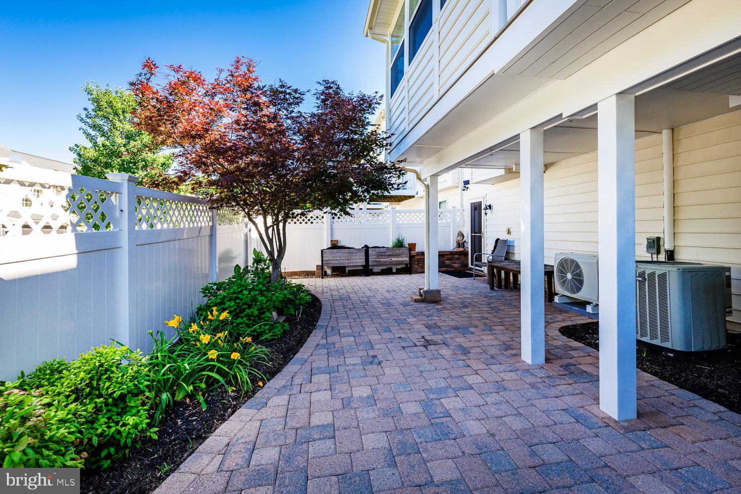 ENCLAVE AT ELLICOTT STATION - Residential