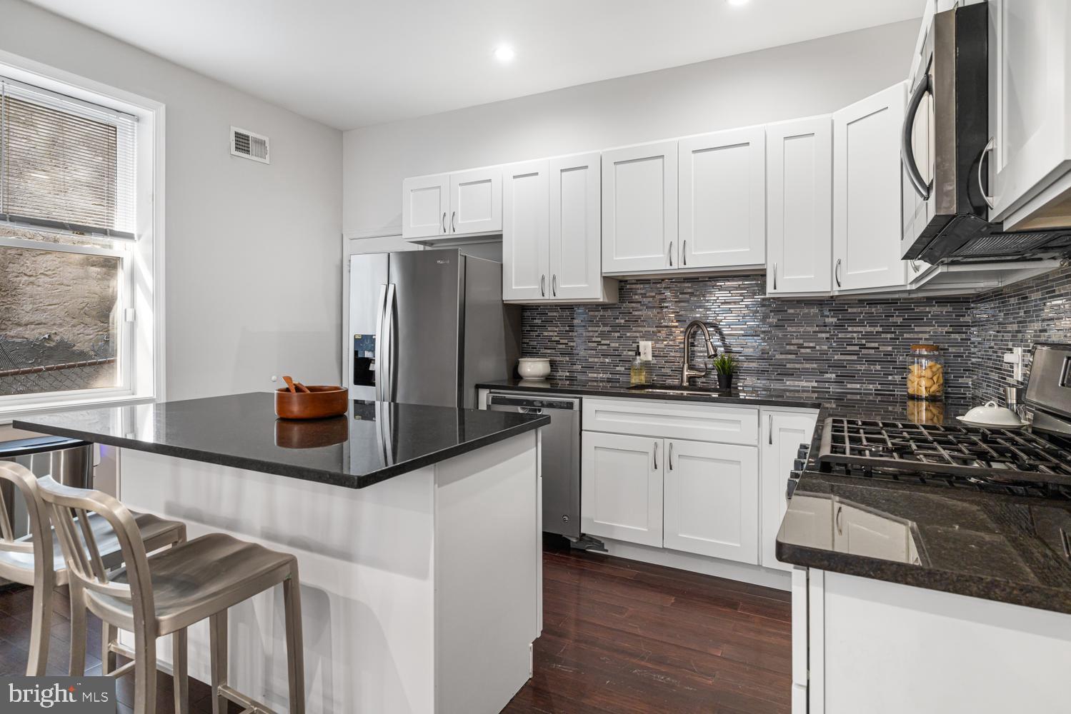 GERMANTOWN (EAST) - Residential