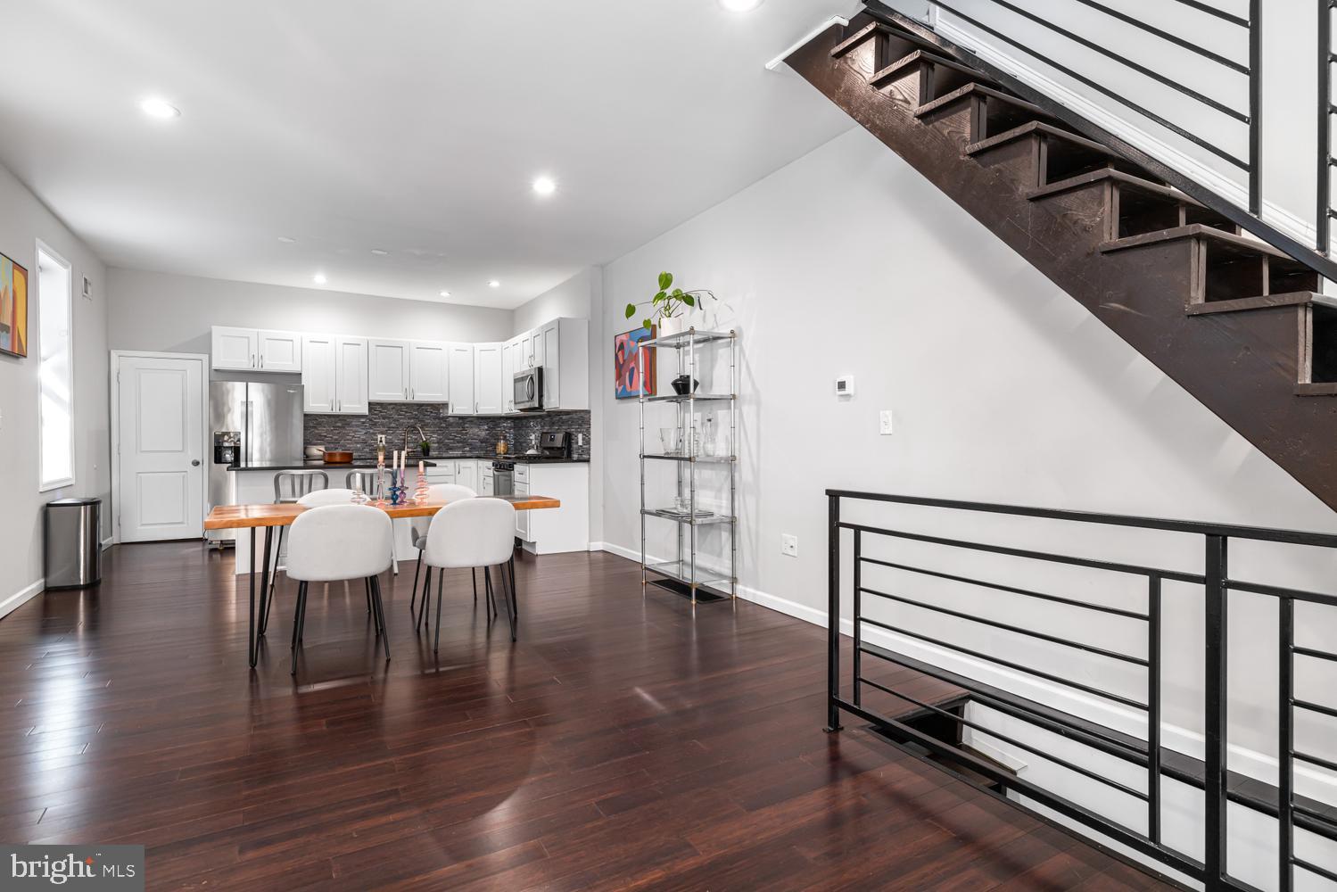 GERMANTOWN (EAST) - Residential