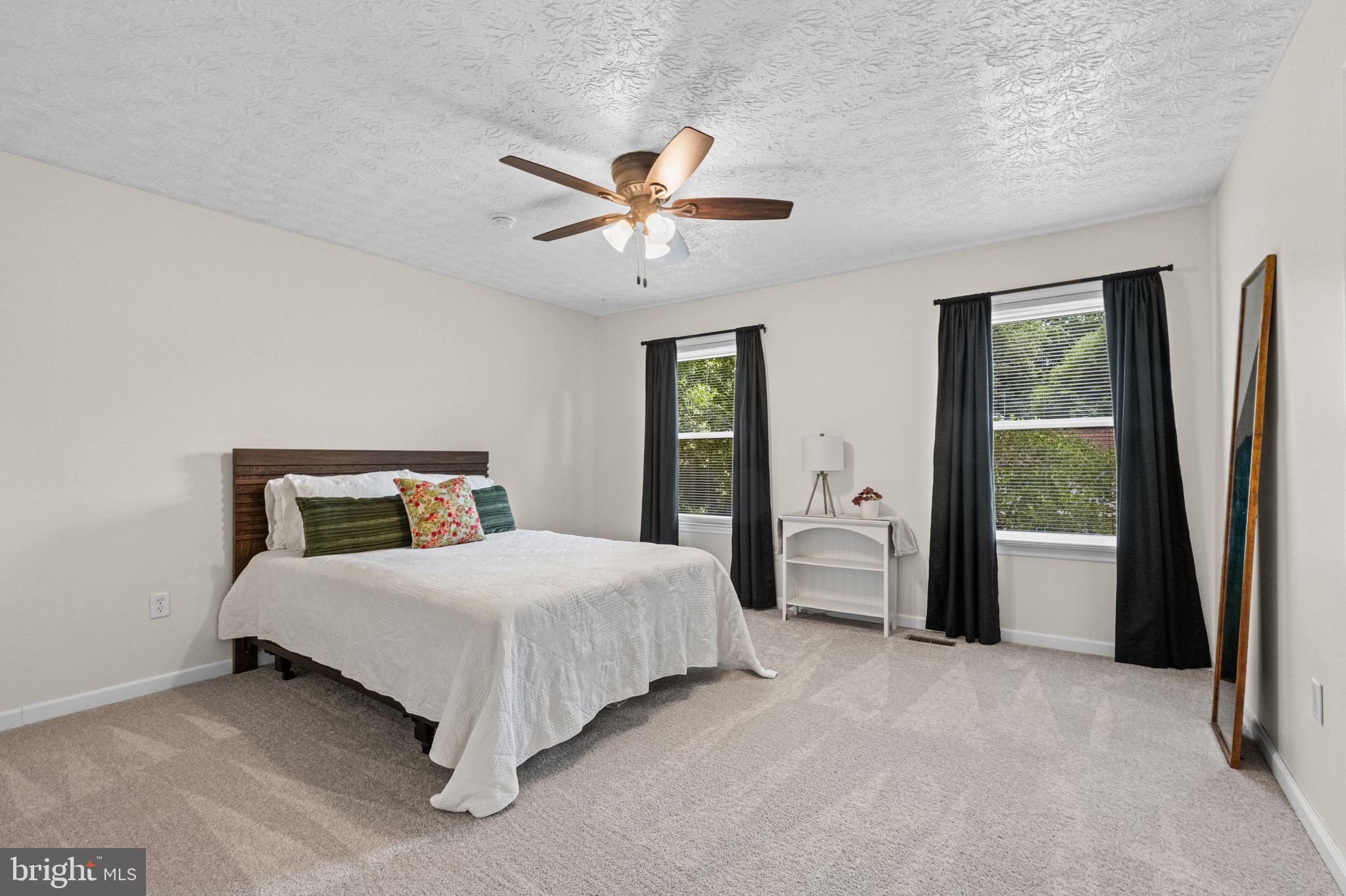 BROADVIEW - Residential