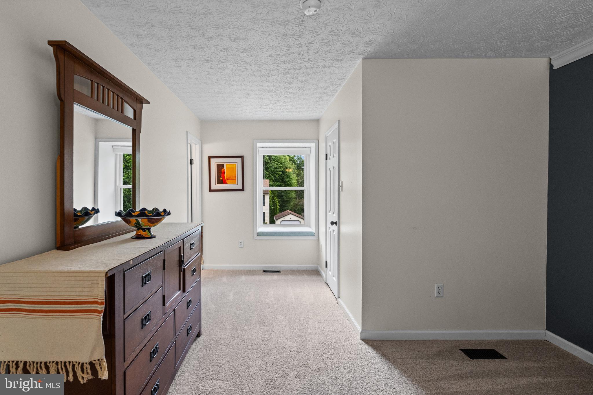 BROADVIEW - Residential