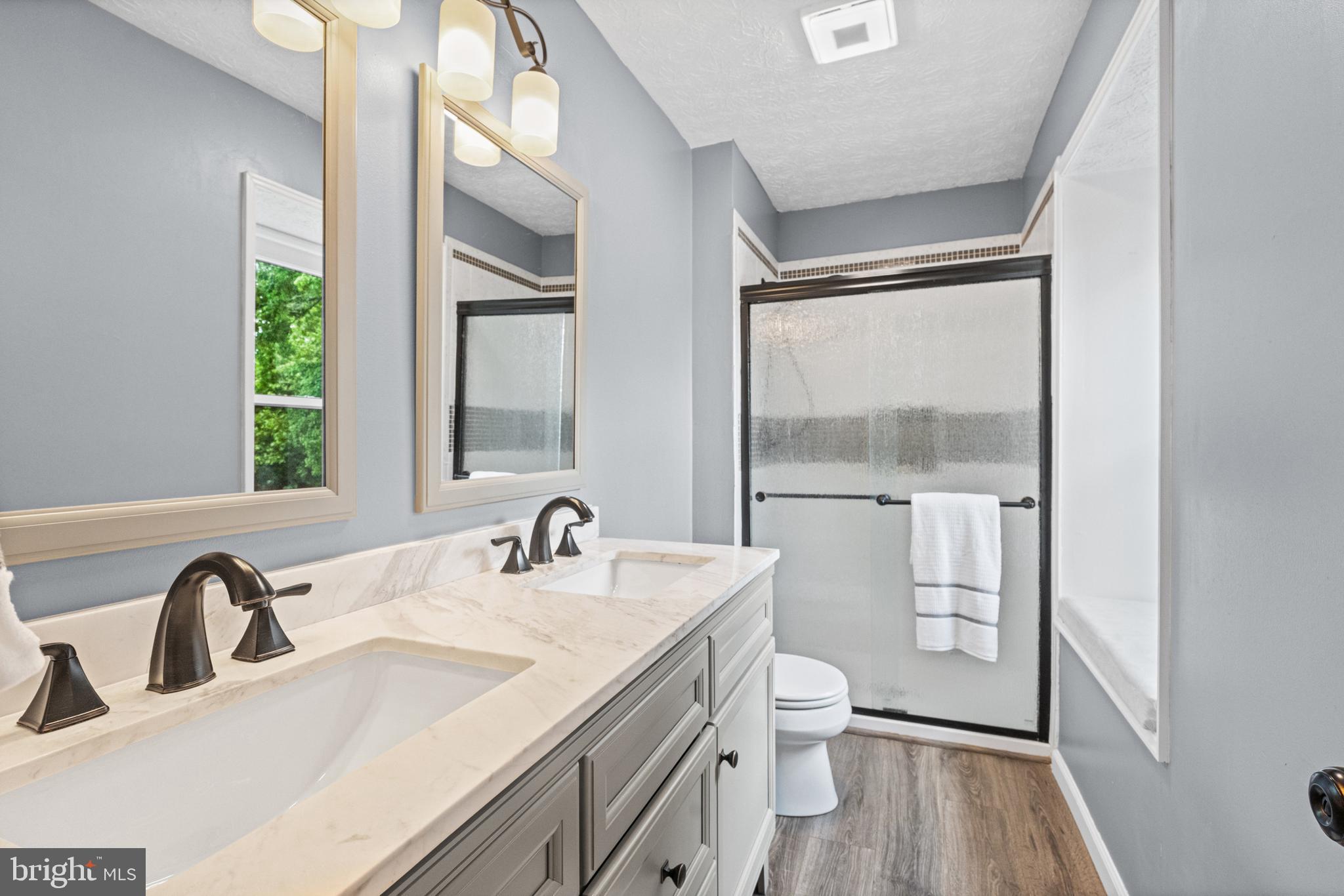 BROADVIEW - Residential