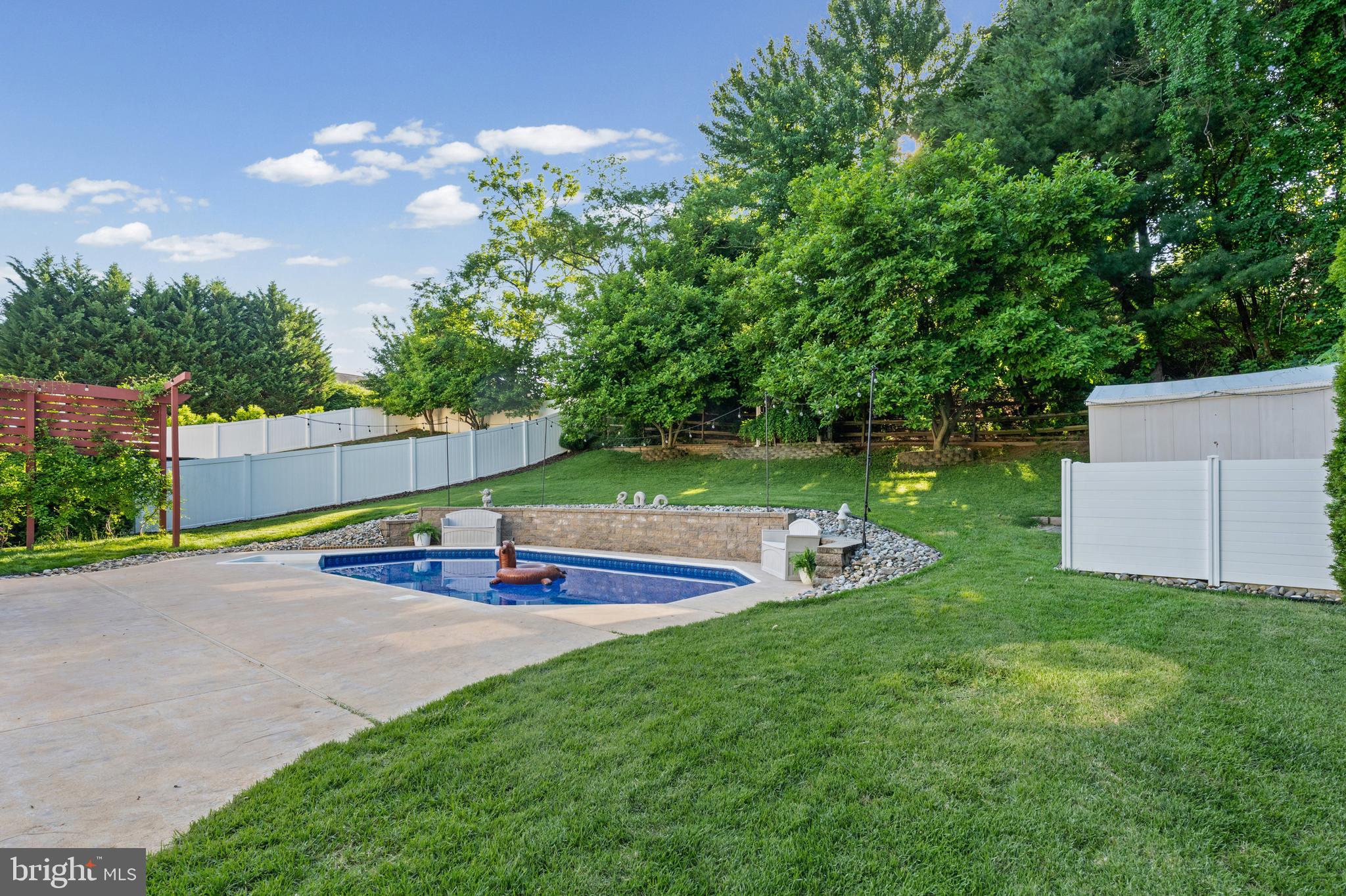 BROADVIEW - Residential