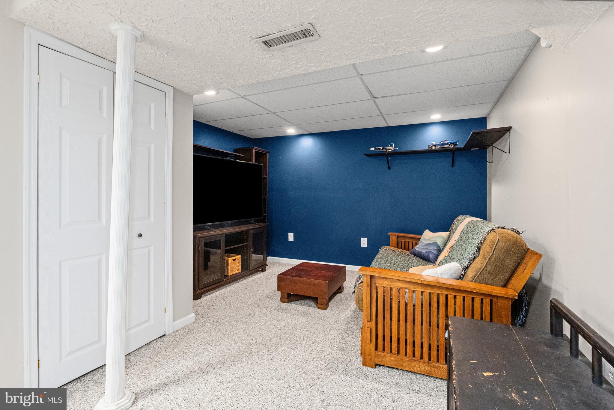 BROADVIEW - Residential