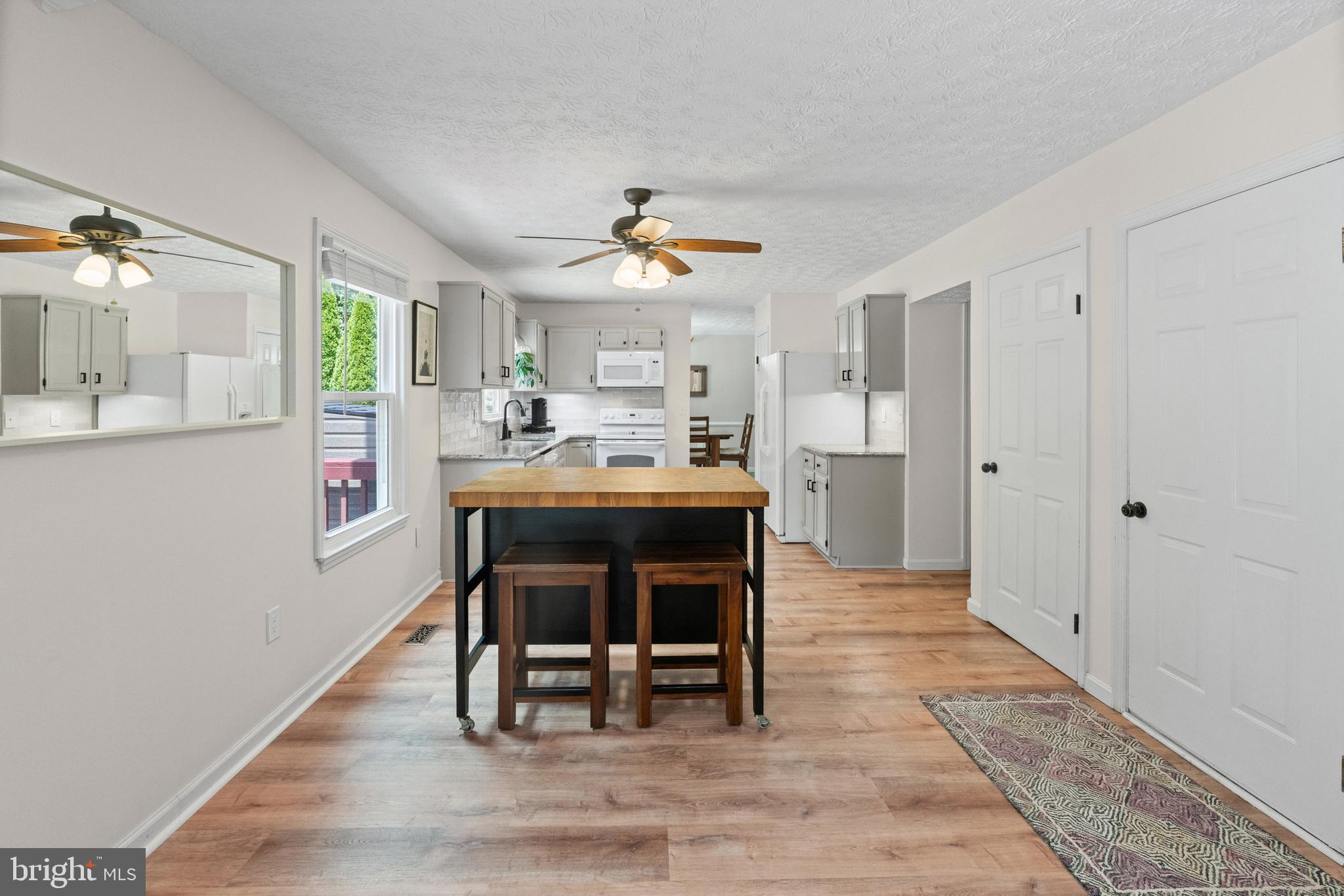 BROADVIEW - Residential