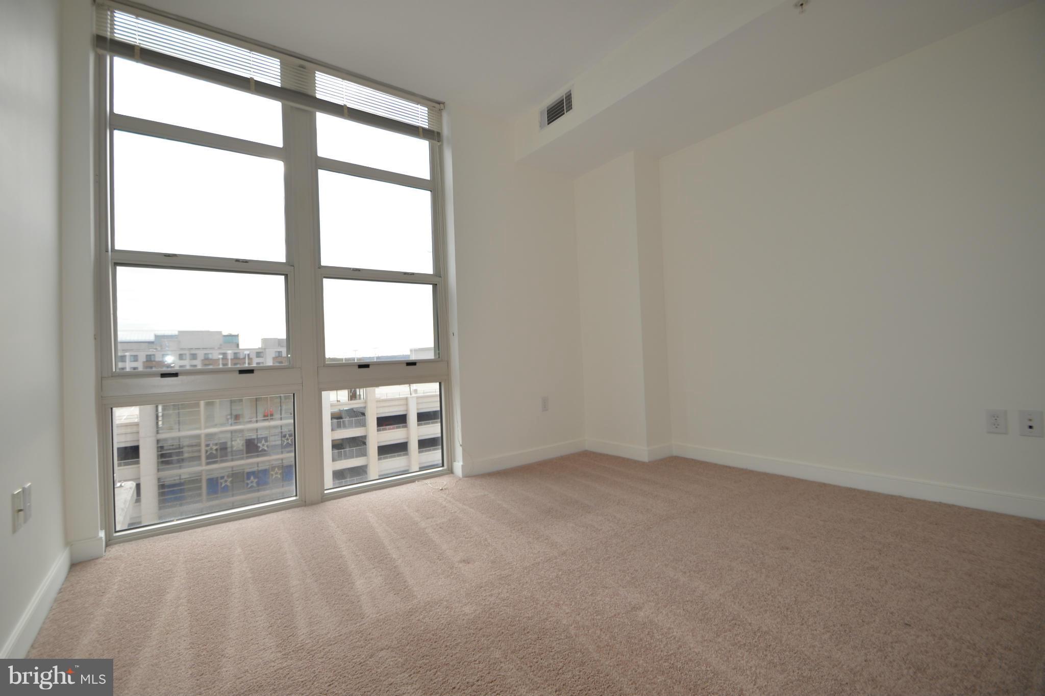 NATIONAL HARBOR - Residential Lease