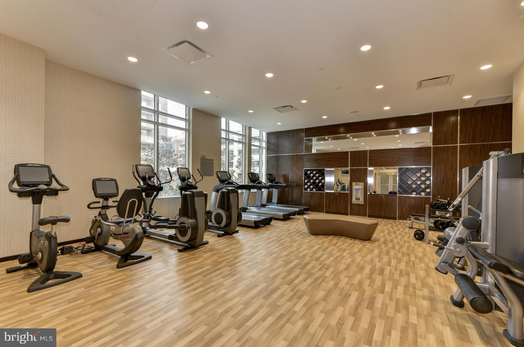 NATIONAL HARBOR - Residential Lease