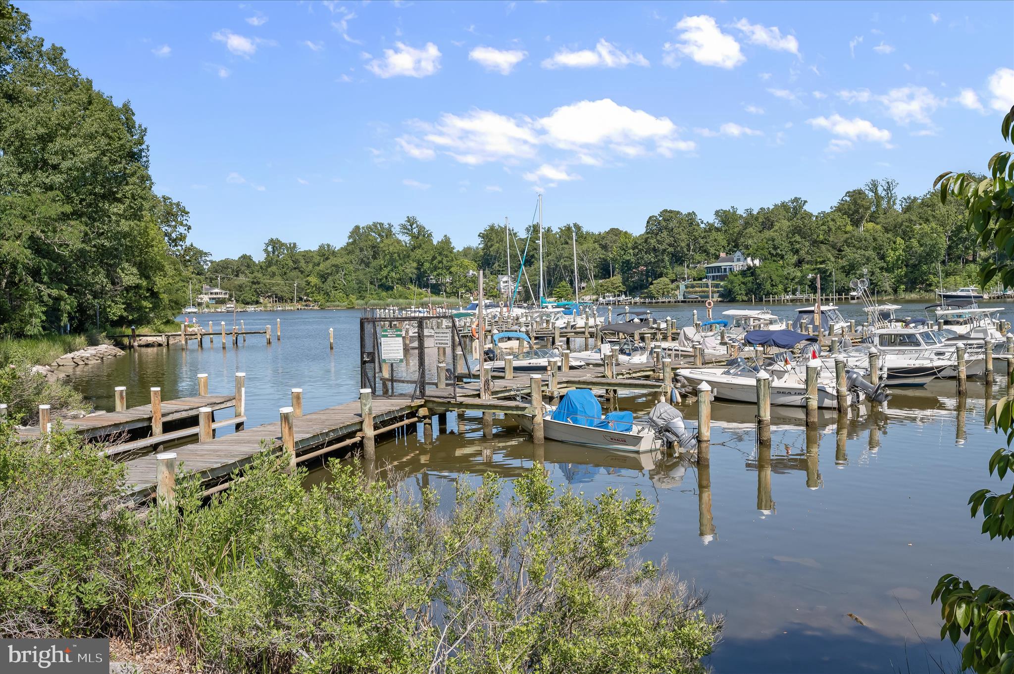 ANNAPOLIS LANDING - Residential