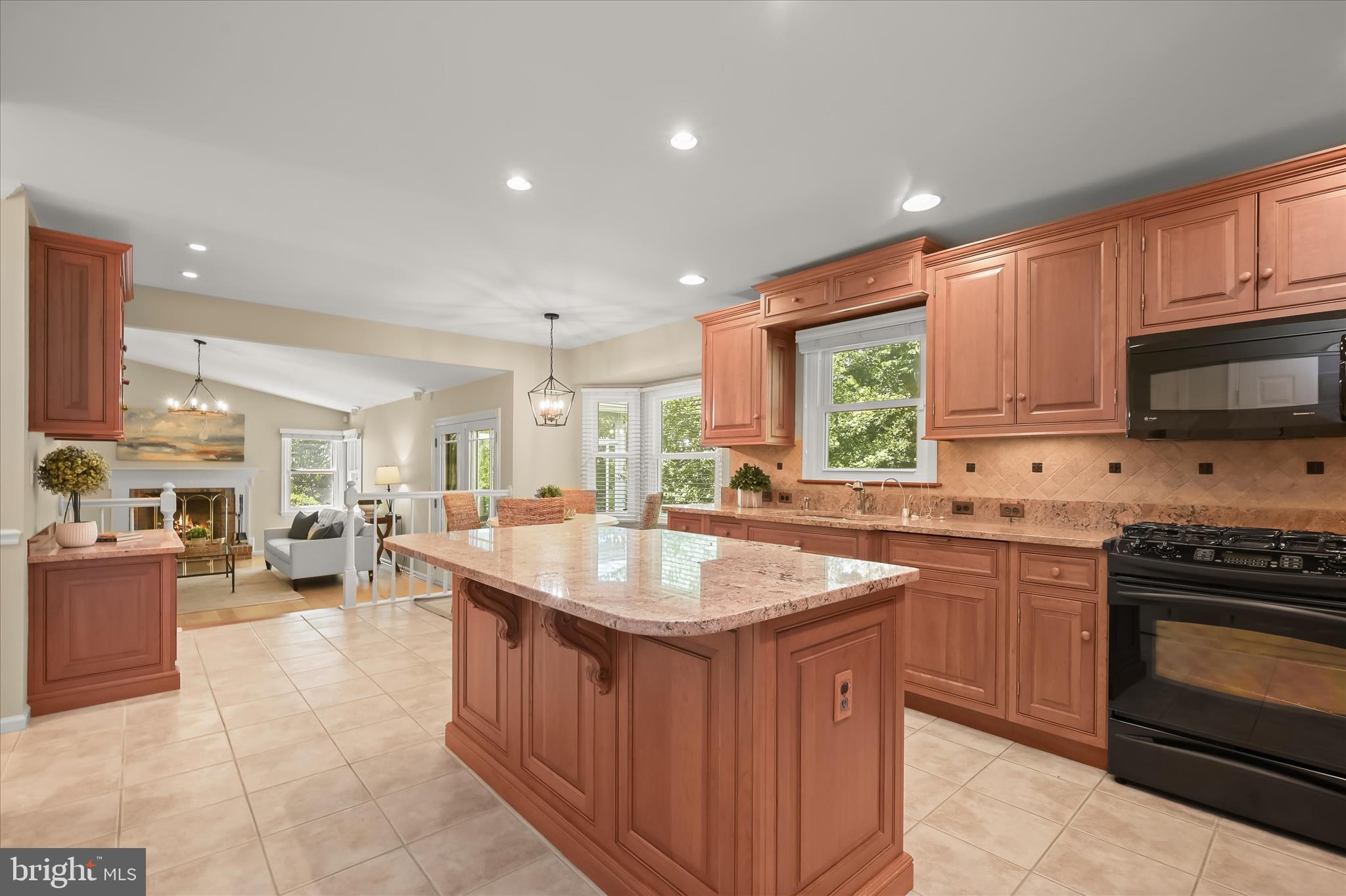 ANNAPOLIS LANDING - Residential