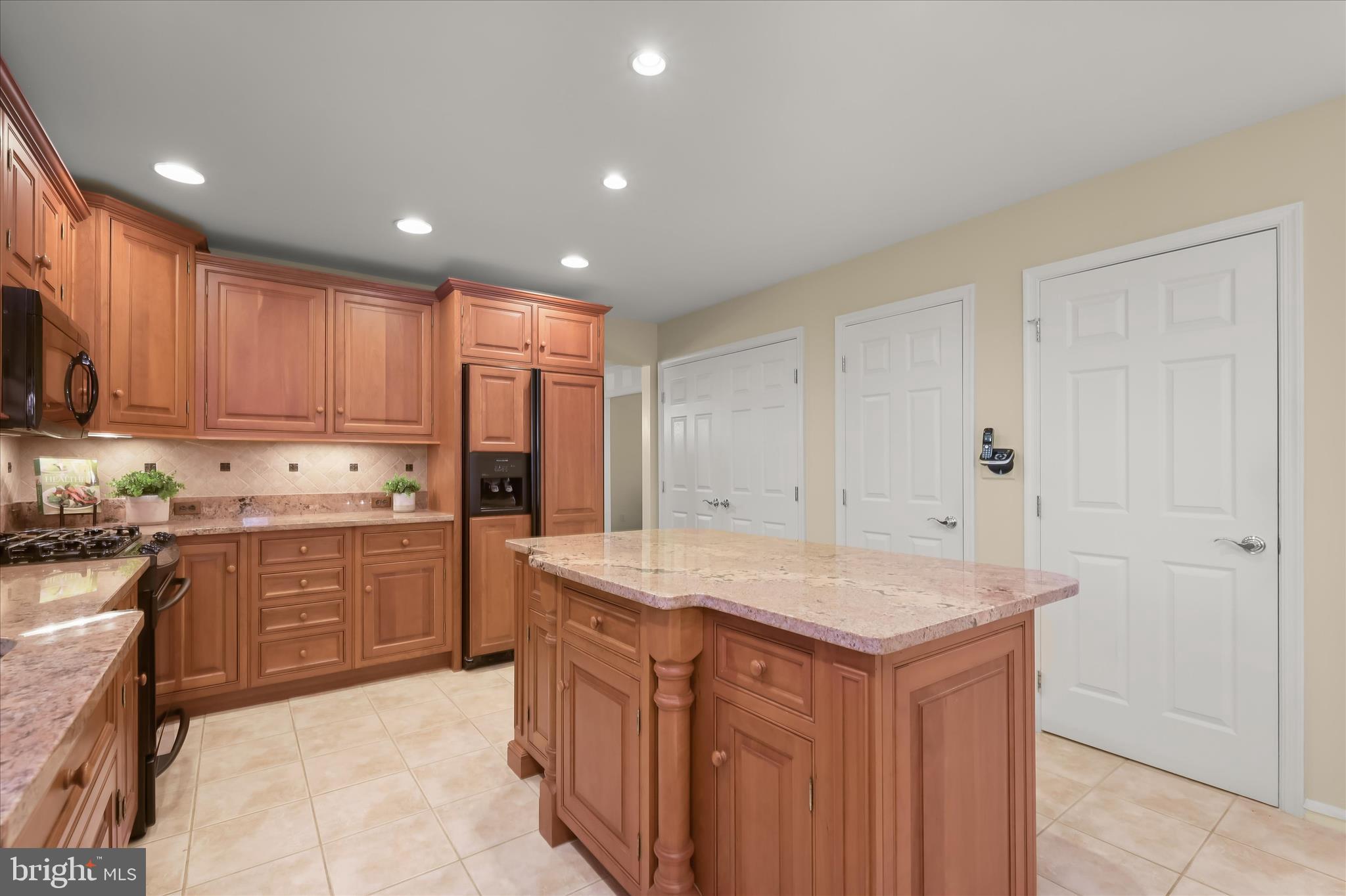 ANNAPOLIS LANDING - Residential