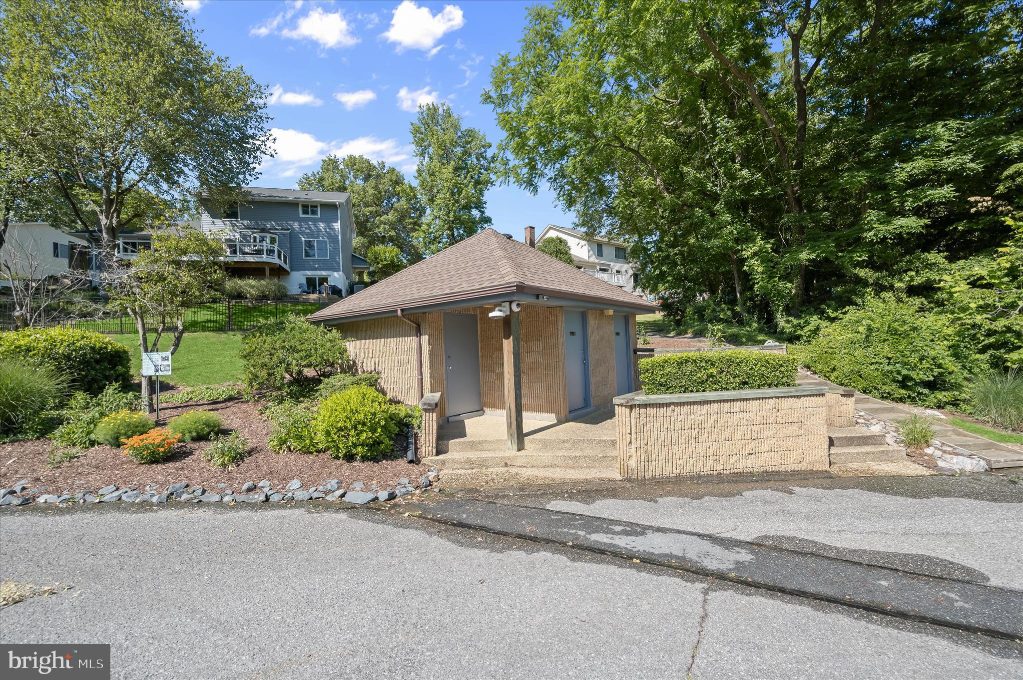 ANNAPOLIS LANDING - Residential