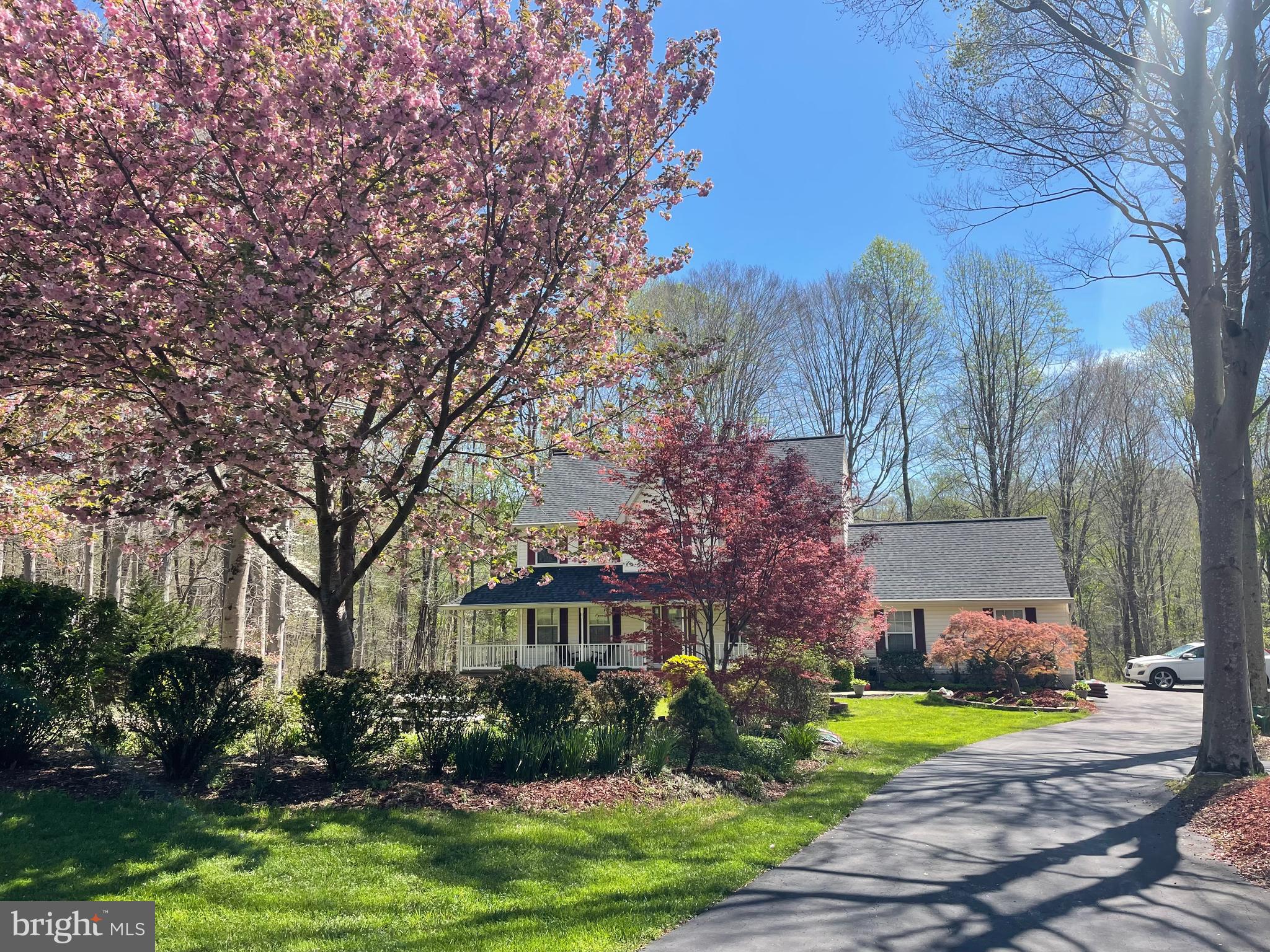 BREEZY KNOLL ESTATES - Residential