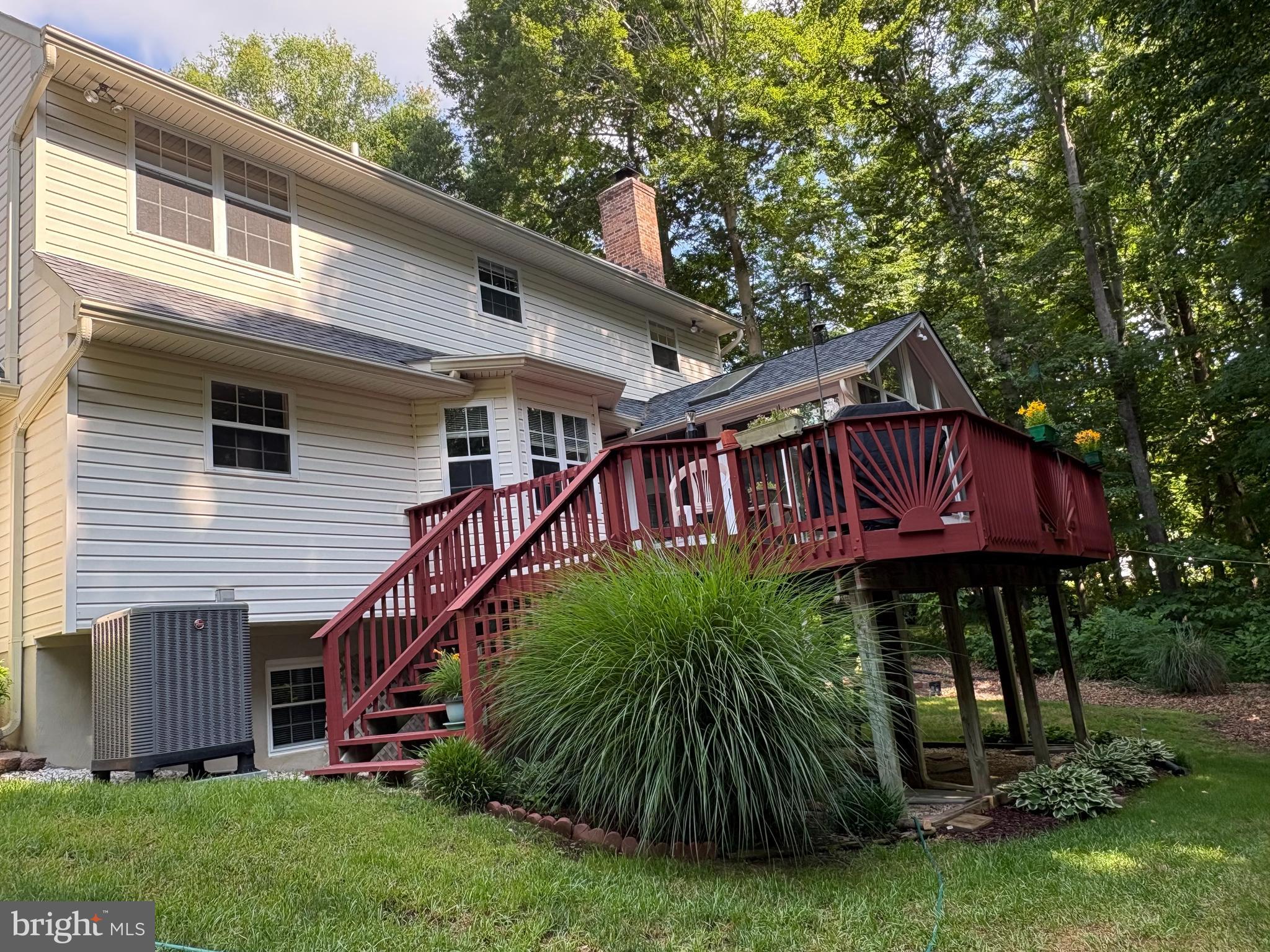 BREEZY KNOLL ESTATES - Residential