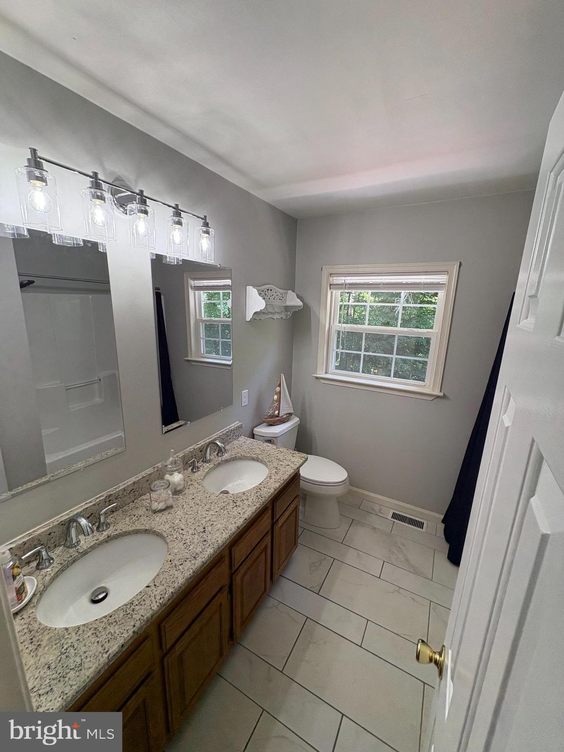BREEZY KNOLL ESTATES - Residential