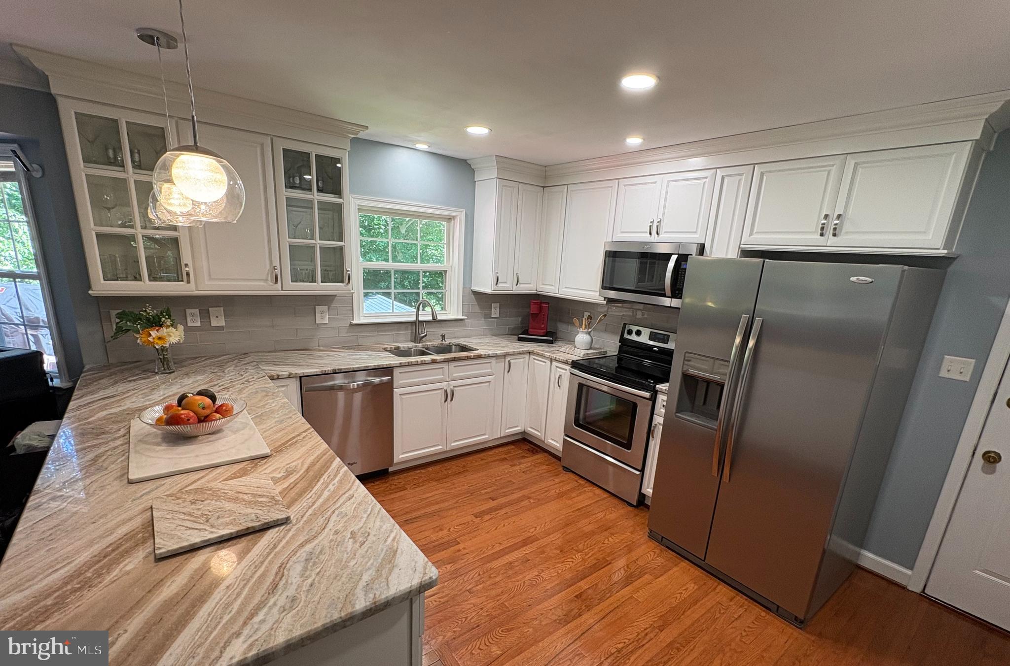 BREEZY KNOLL ESTATES - Residential