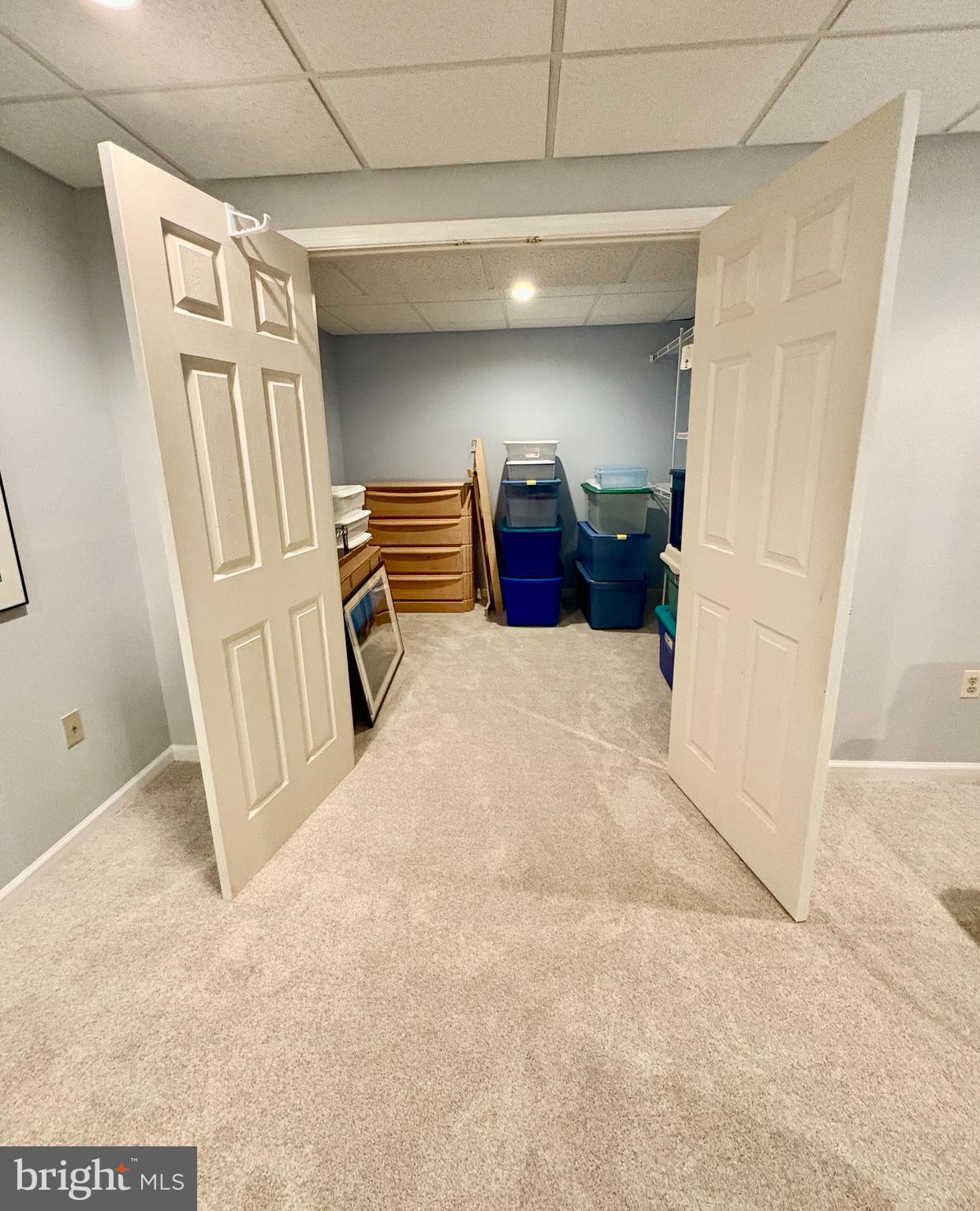 BREEZY KNOLL ESTATES - Residential