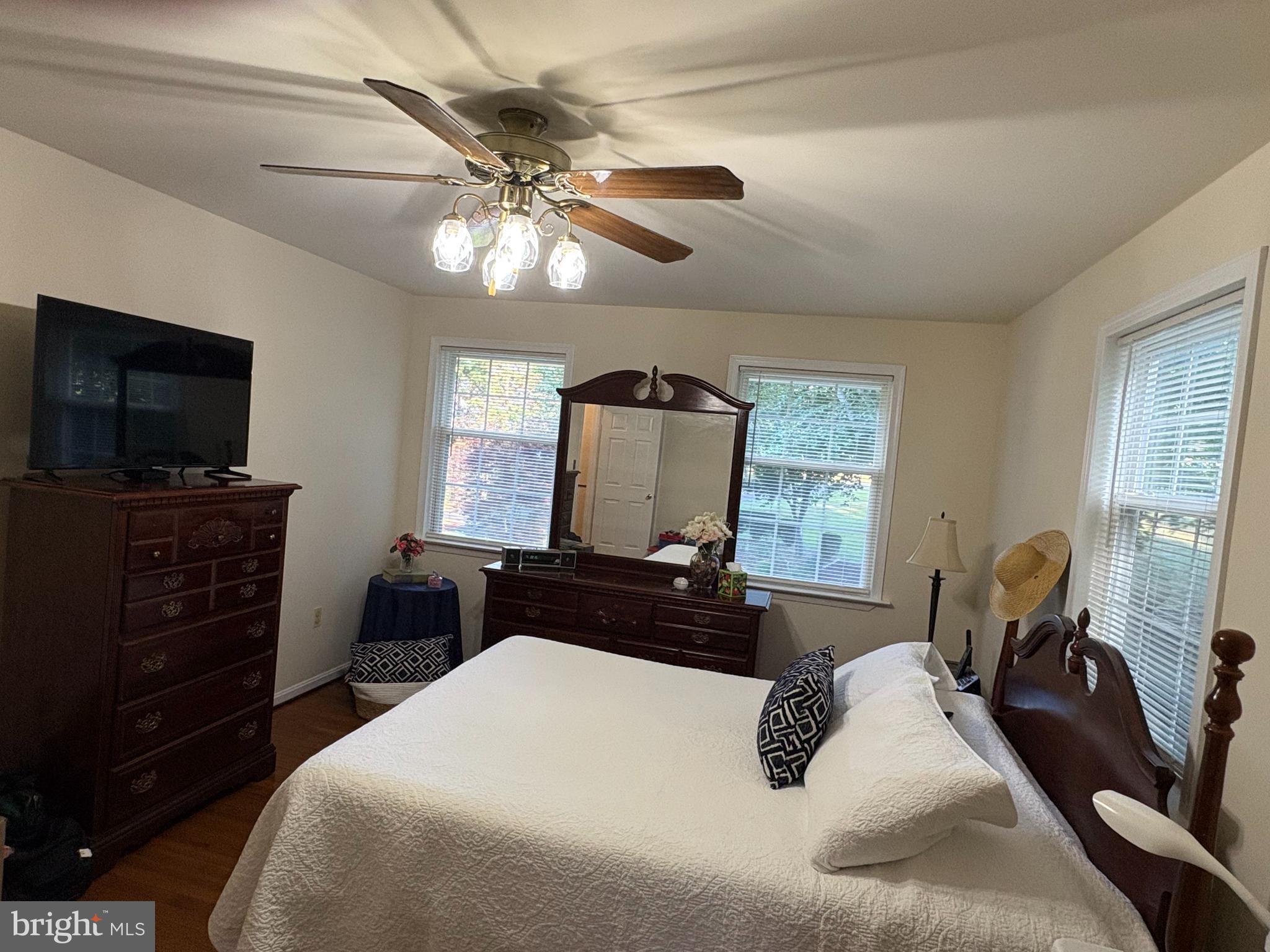 BREEZY KNOLL ESTATES - Residential