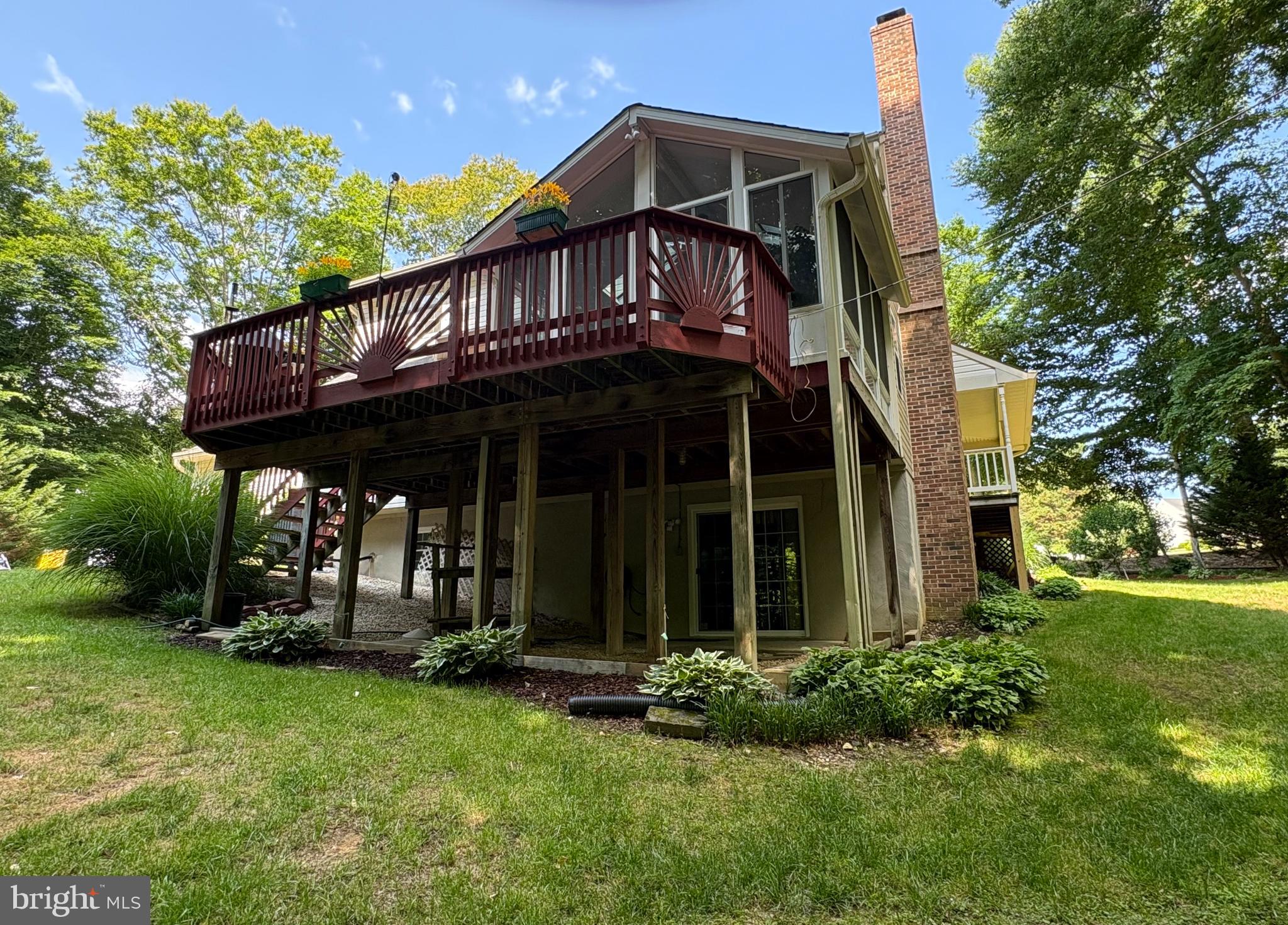 BREEZY KNOLL ESTATES - Residential