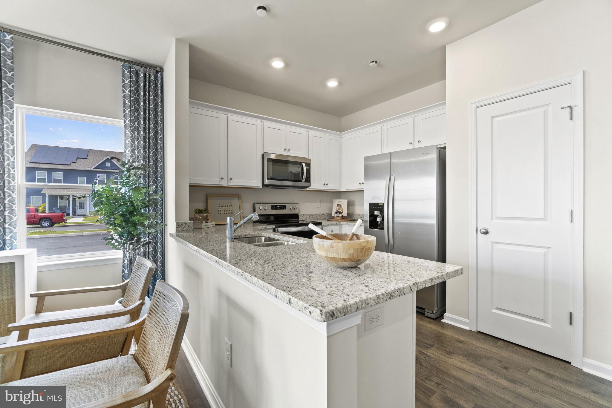LADYSMITH VILLAGE - Residential