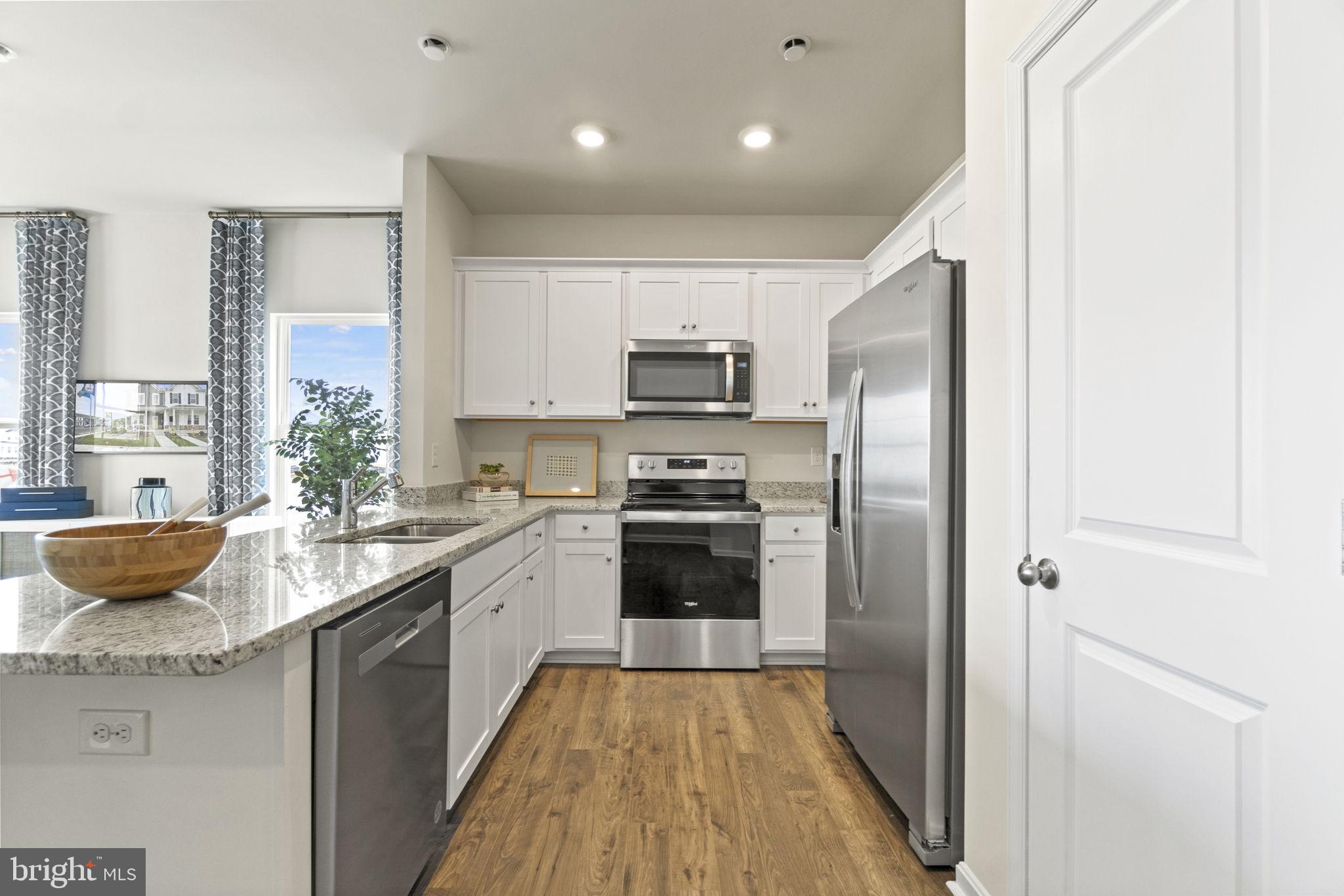 LADYSMITH VILLAGE - Residential