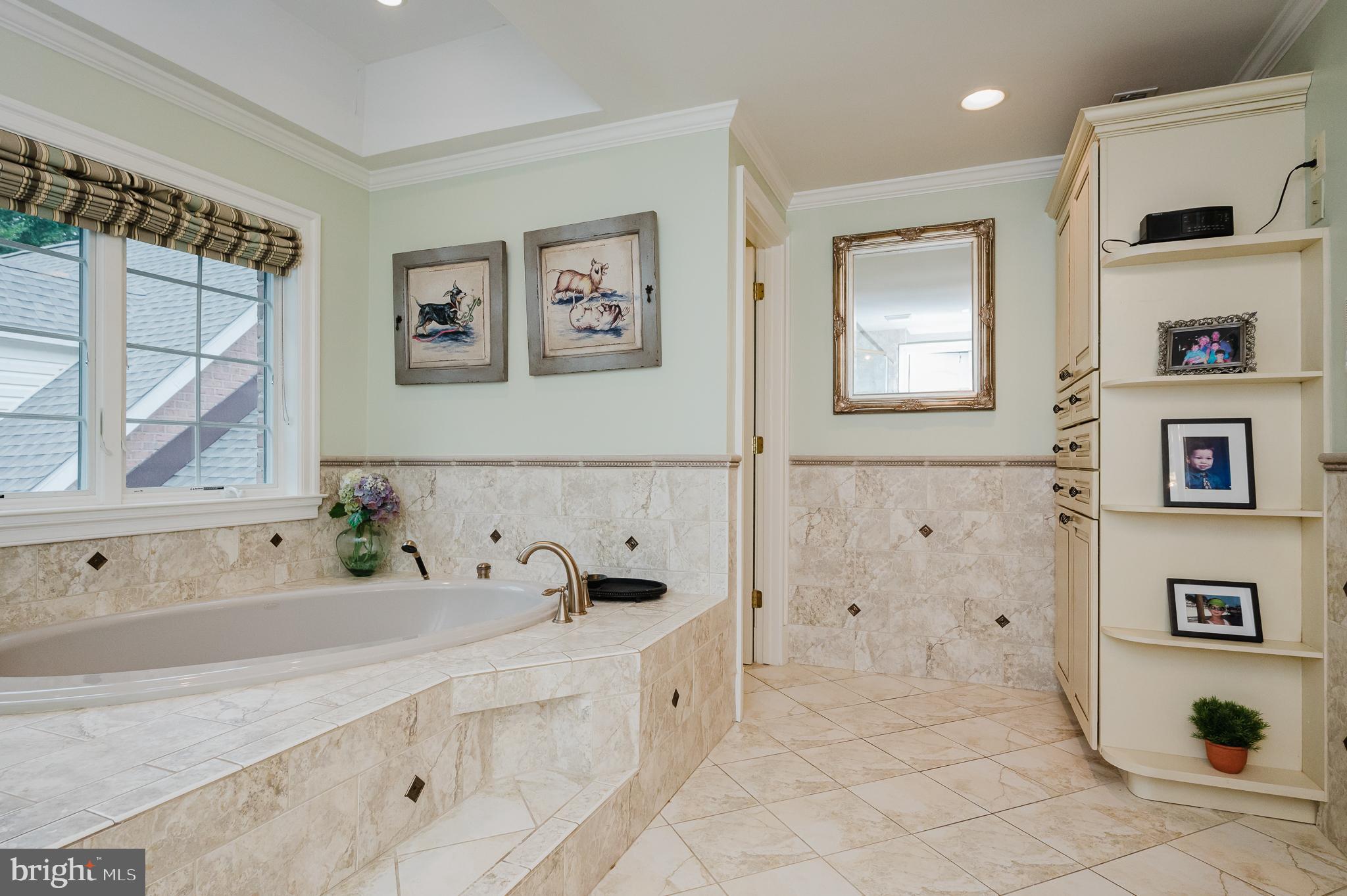 CLOVERLAND FARMS - Residential