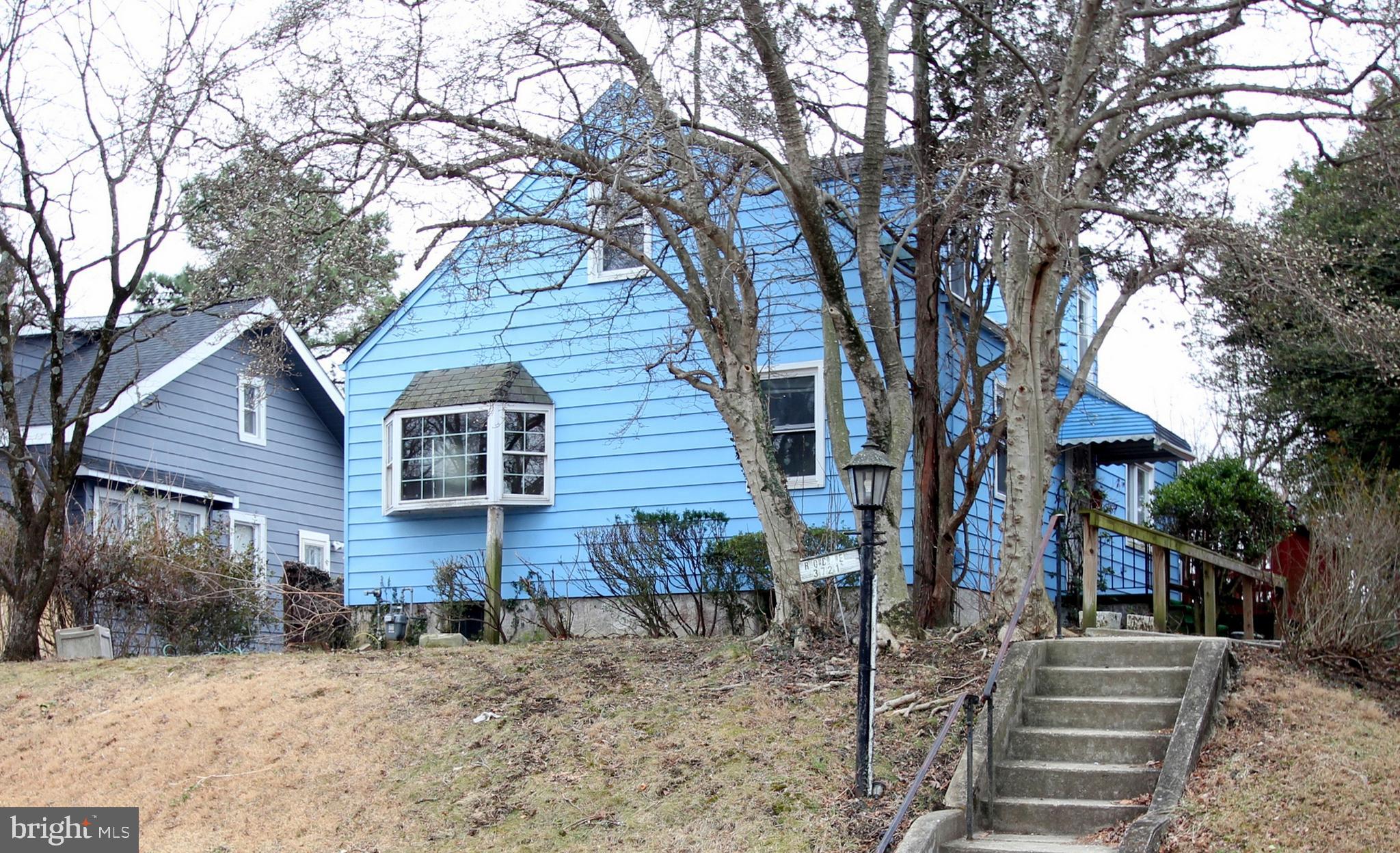 The new year brings a new opportunity to buy a home and customize it to your tastes and needs. This single-family home is priced to sell. It features a formal living room and a dining room that opens to the kitchen. Hardwood floors throughout most of the main level, built-in corner China cabinets in the dining room, 2 bedrooms on the main level and 2 upstairs. The basement is finished as a large family room with a bar and separate room that could possibly be used as an office or bedroom. There are also a fully fenced backyard and deck. While the home has a comfortable layout, it needs an update and has been priced accordingly. This is a great candidate for an investor or first-time home buyer with an FHA Rehab Loan. If you want a project home, this might just be what you are looking for.