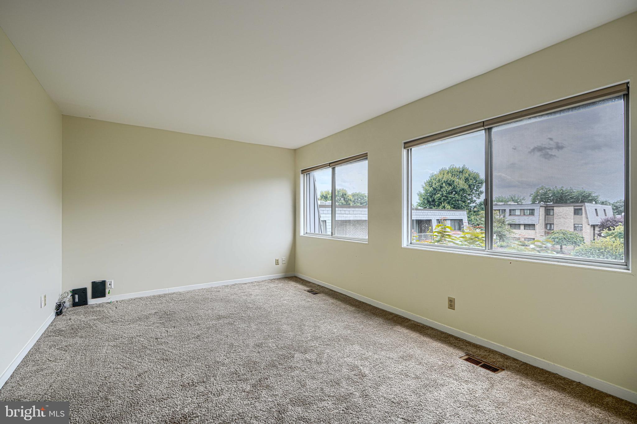 PIKESVILLE - Residential